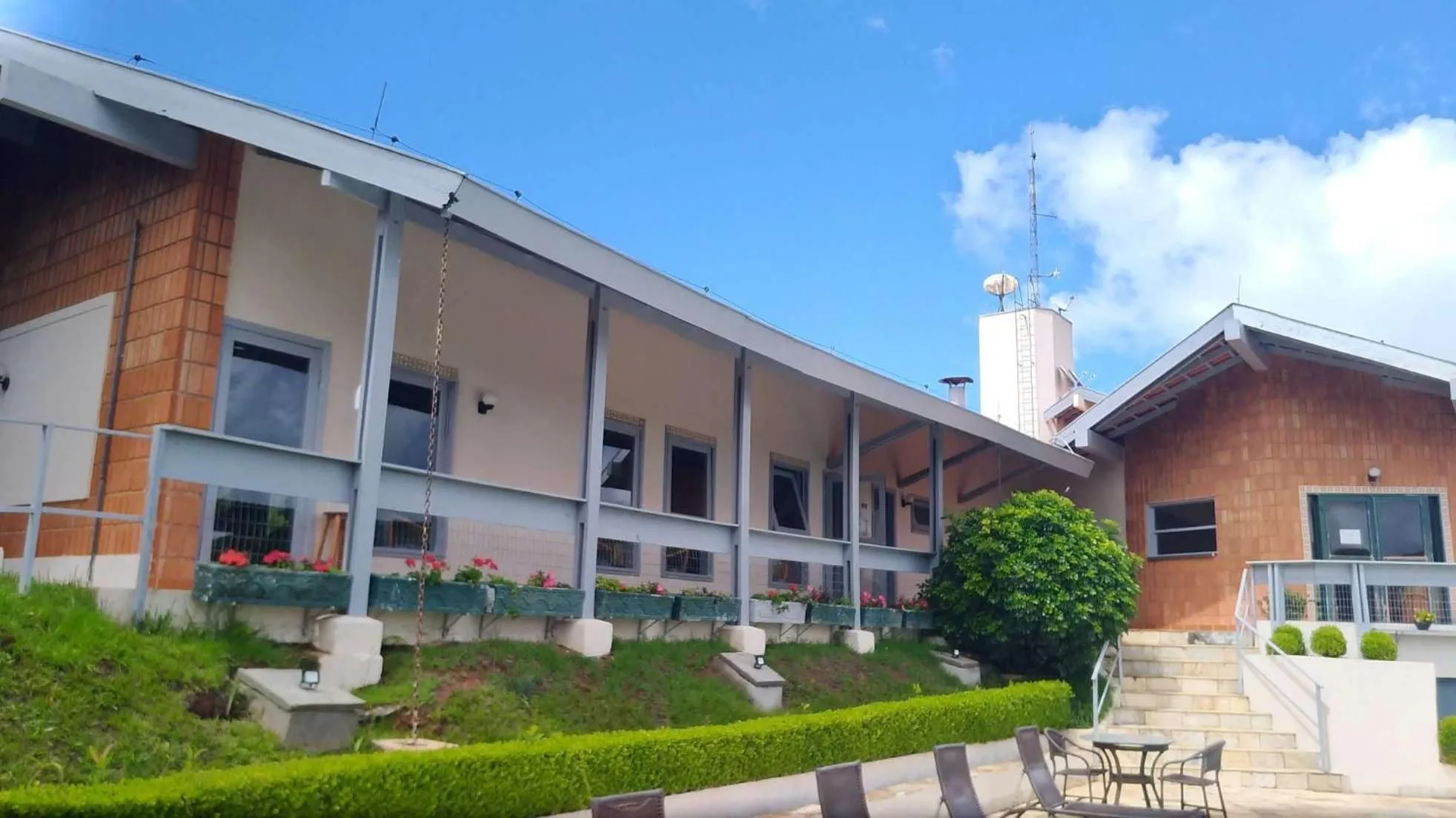 Property building in Plaza Inn Week Inn