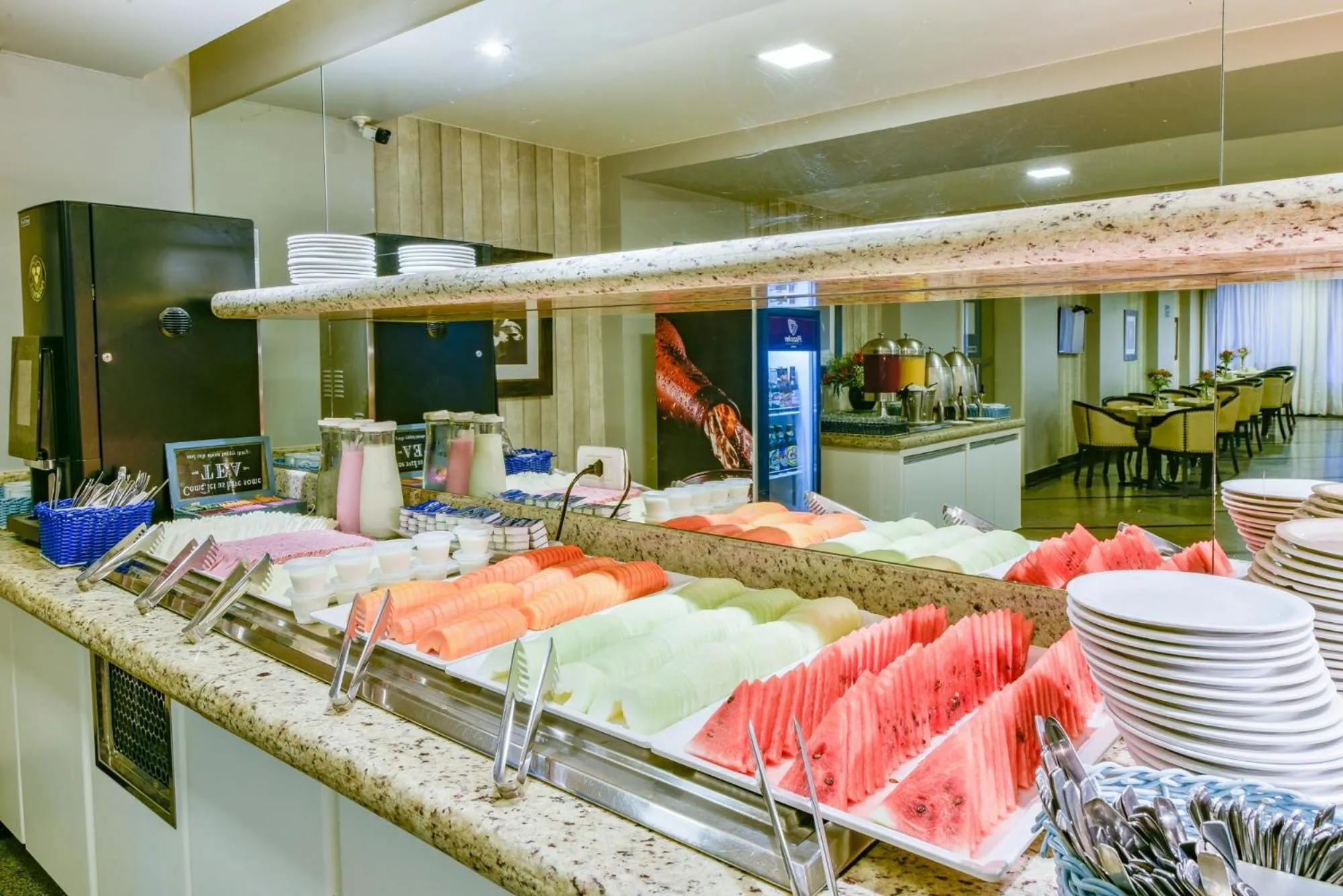 Breakfast in Plaza Inn Augustus