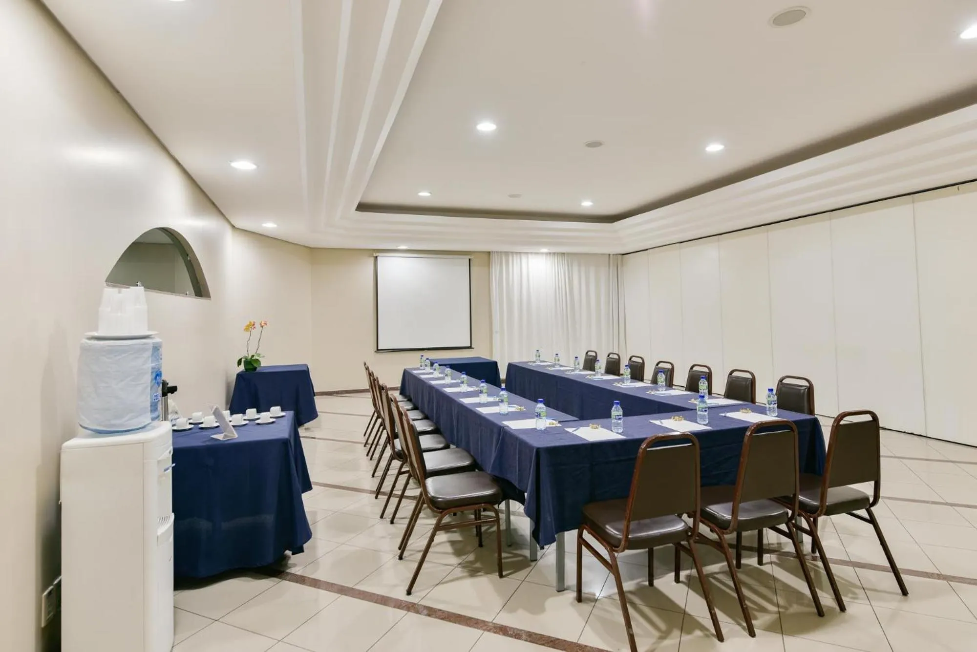 Meeting/conference room in Plaza Inn Augustus