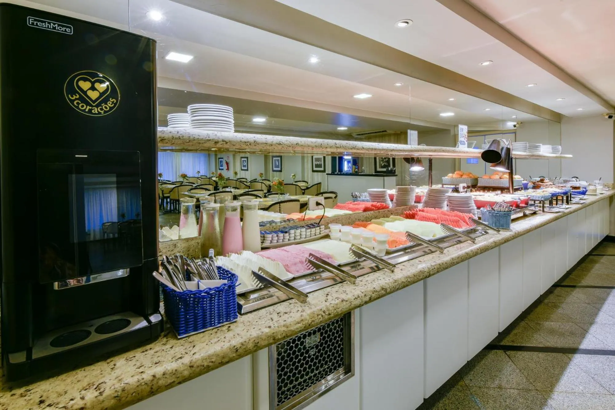 Breakfast in Plaza Inn Augustus