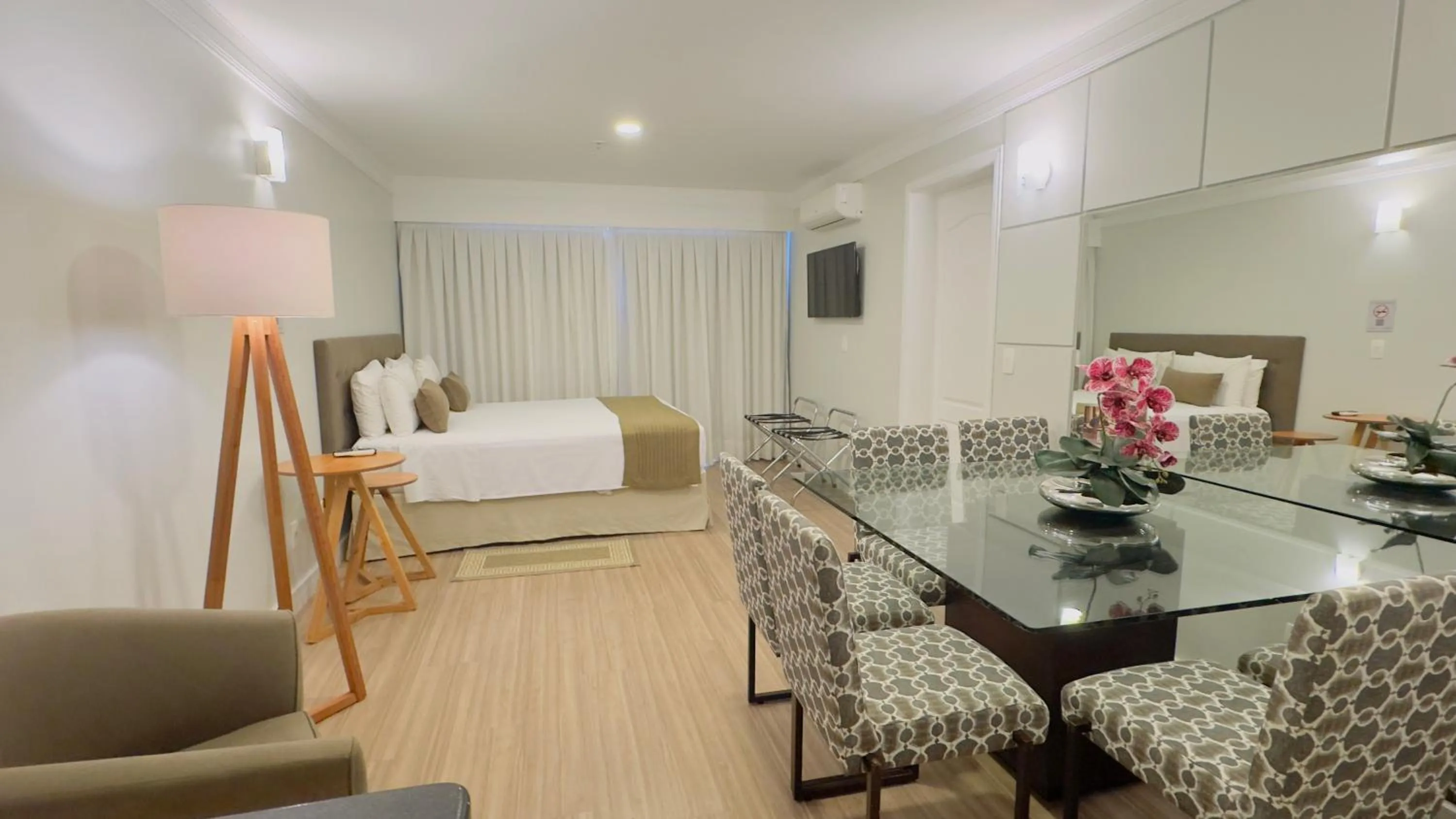 Seating area, Bed in Plaza Inn American Loft - Barra Funda