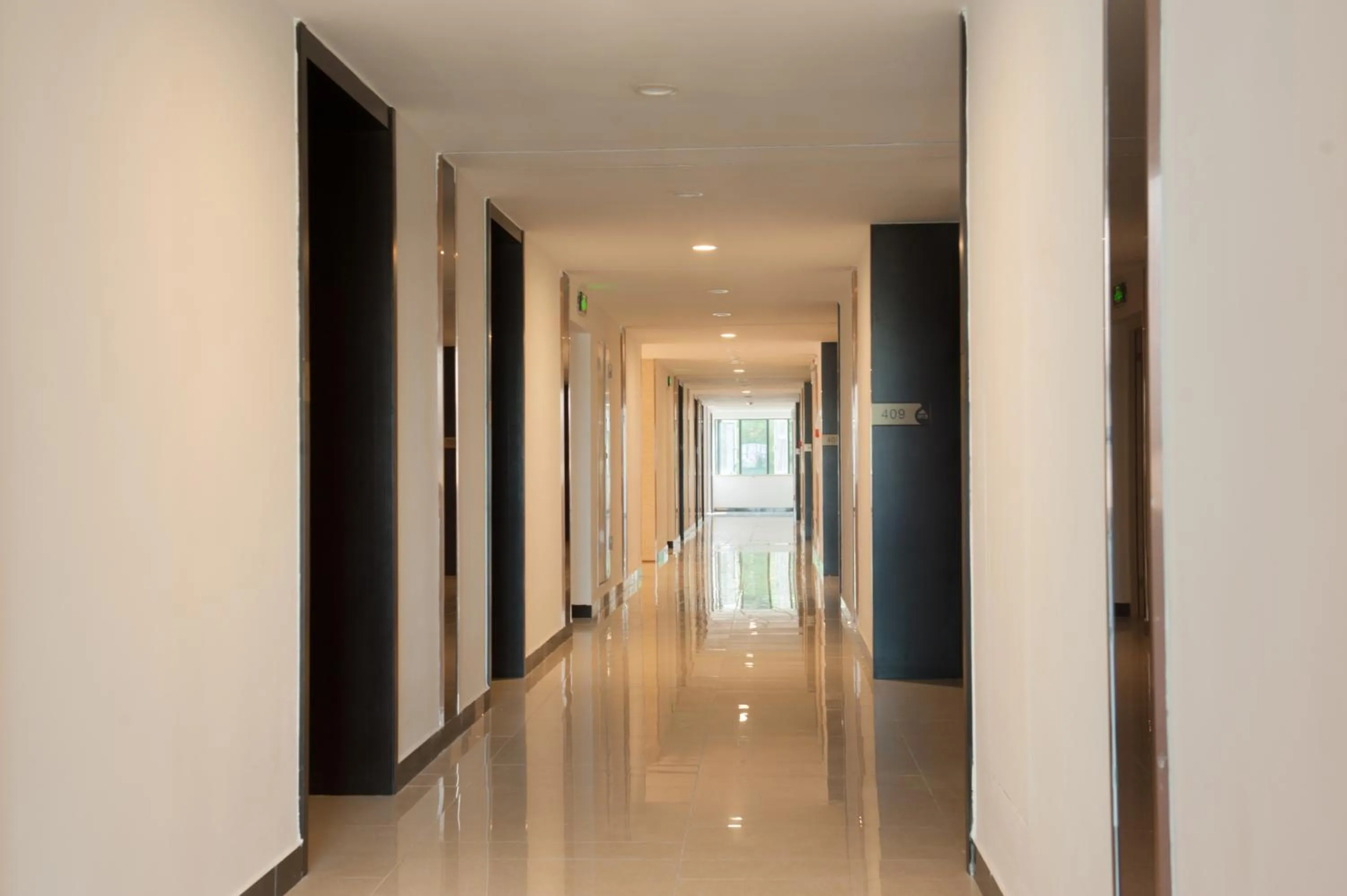 Yumi Huanju Apartment -广州东站 燕塘地铁站店