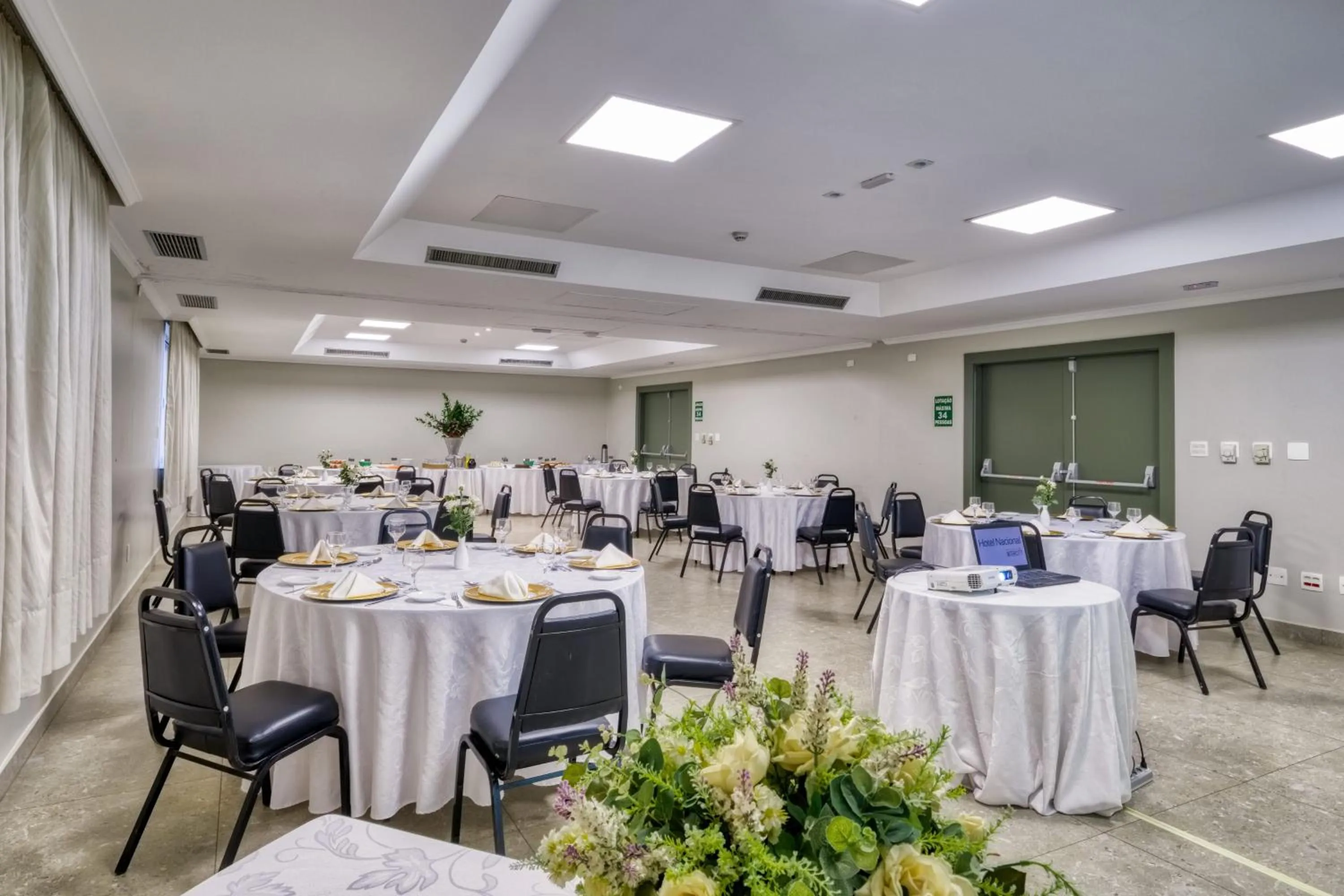 Meeting/conference room in Hotel Nacional de Rio Preto - Distributed by Intercity