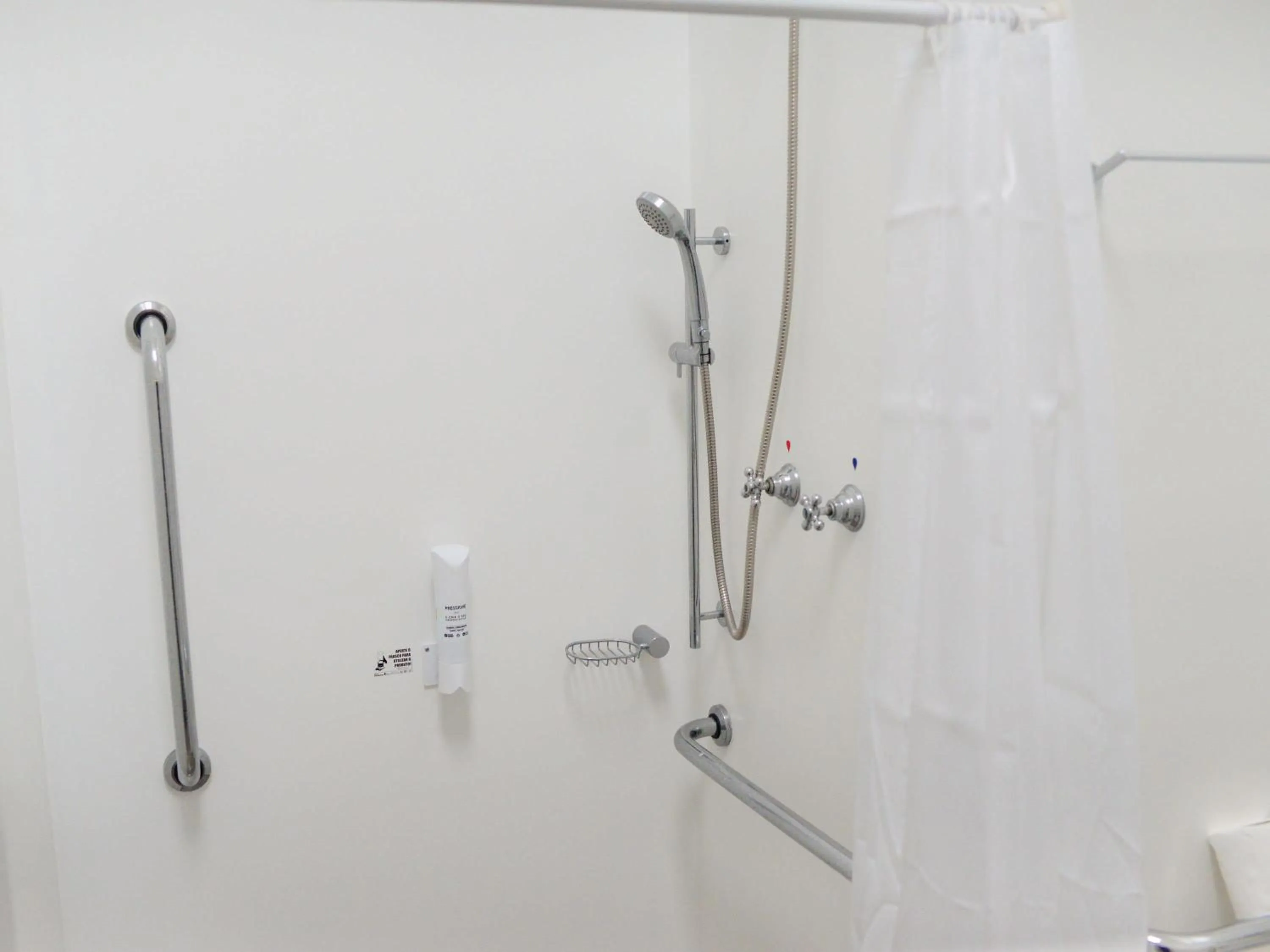 Bedroom in ibis Styles Rio Preto Monte Libano