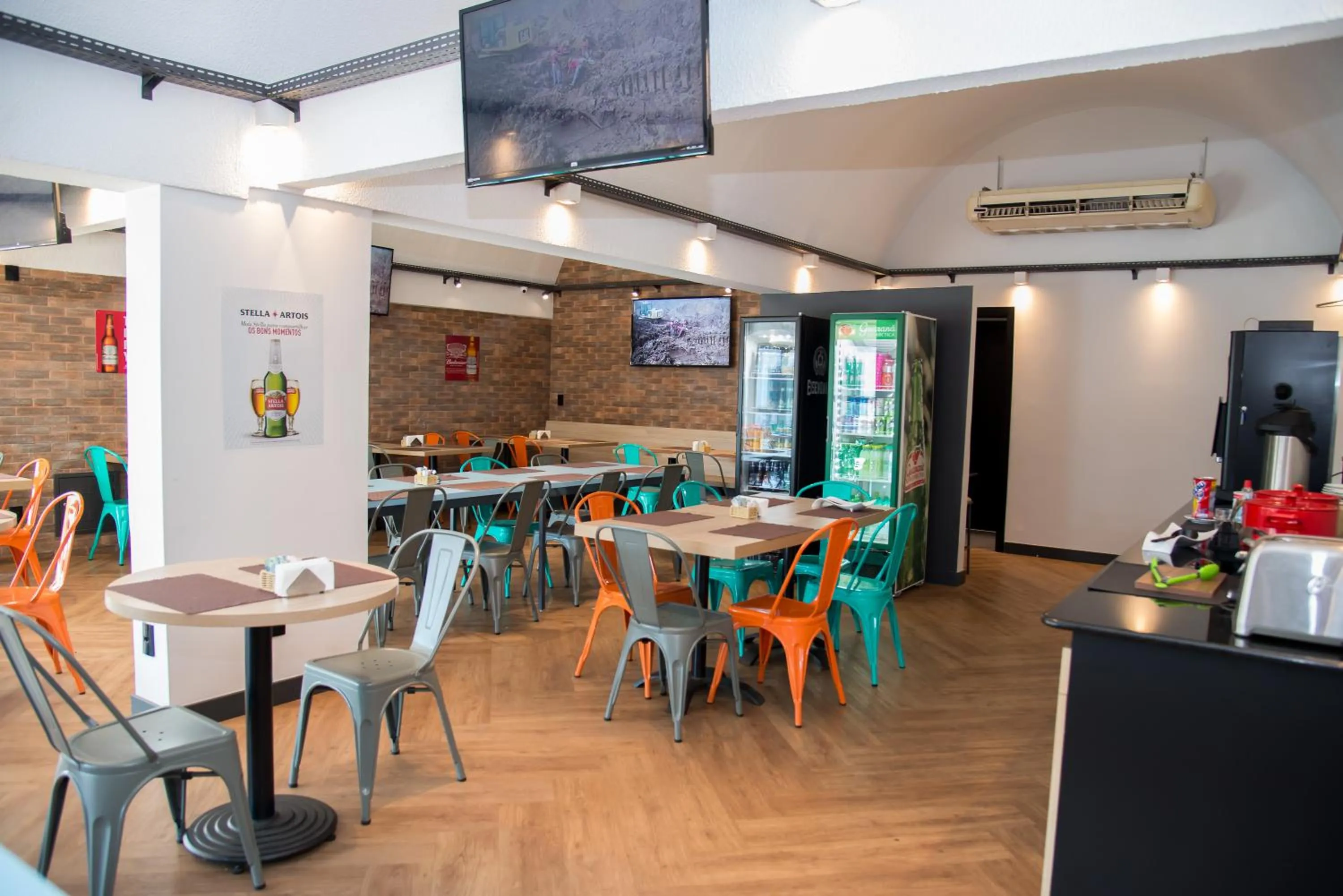 Restaurant/places to eat in ibis Styles Rio Preto Monte Libano