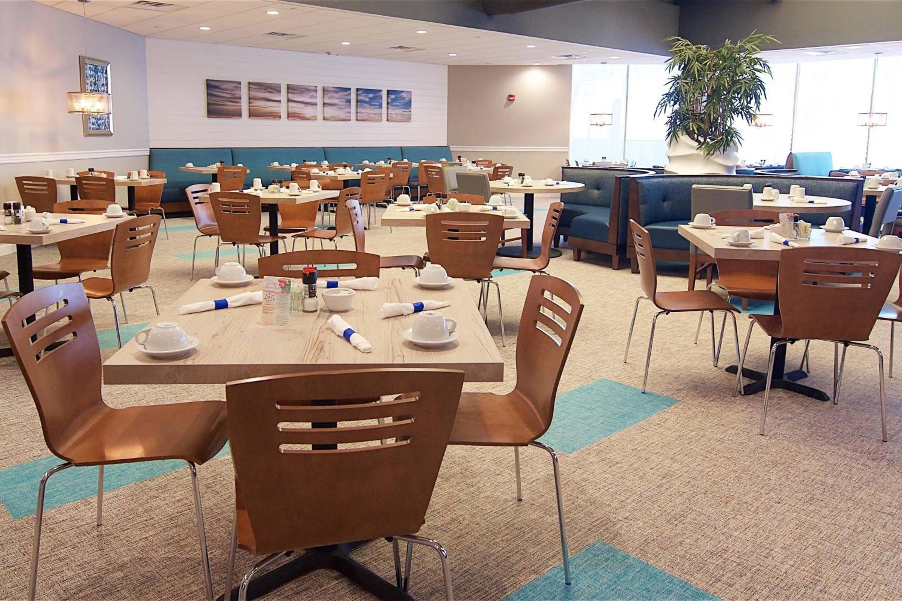 Restaurant/places to eat in Southbank Hotel Jacksonville Riverwalk