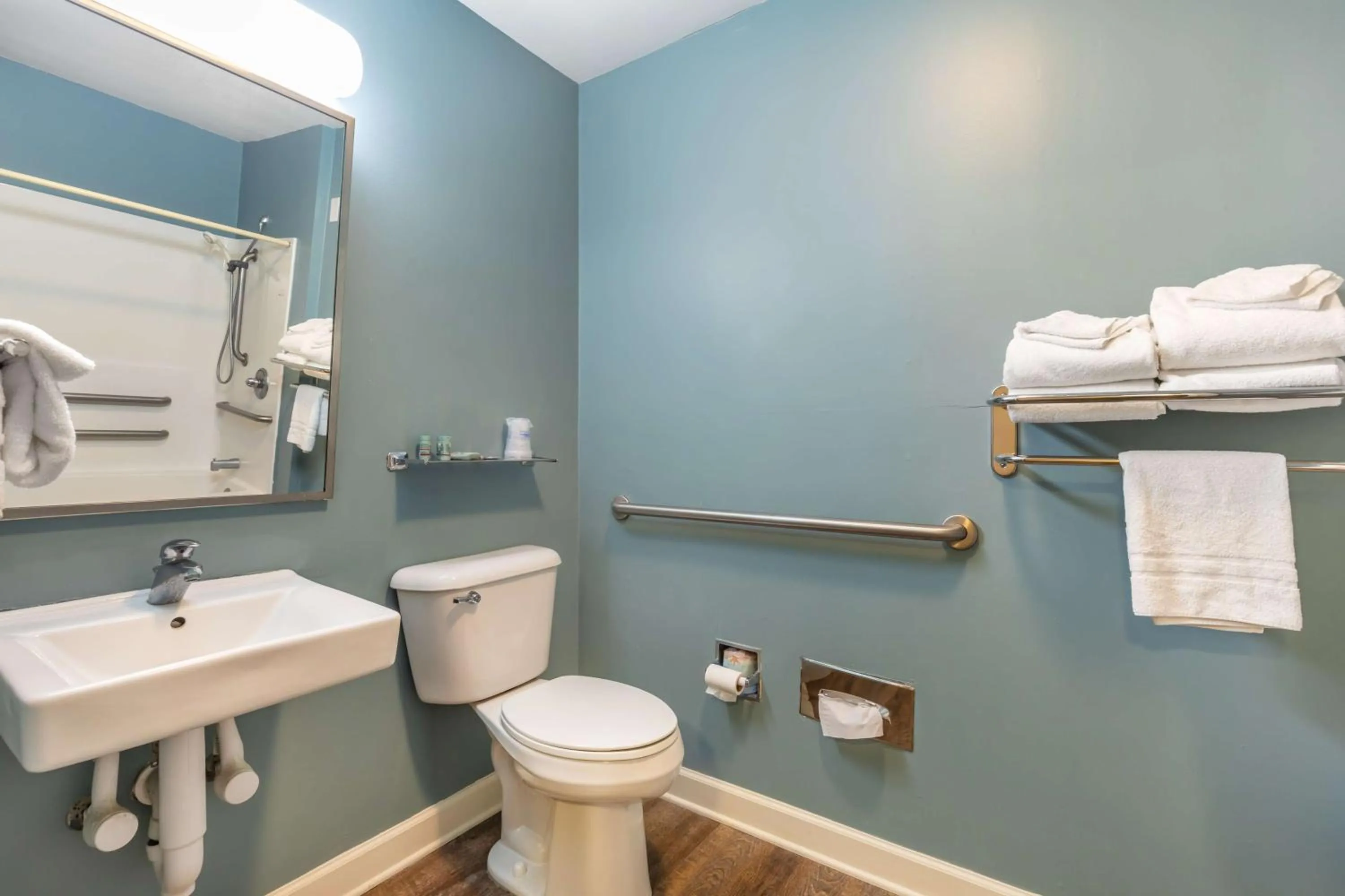 Bathroom in Best Western Ocean City Hotel and Suites