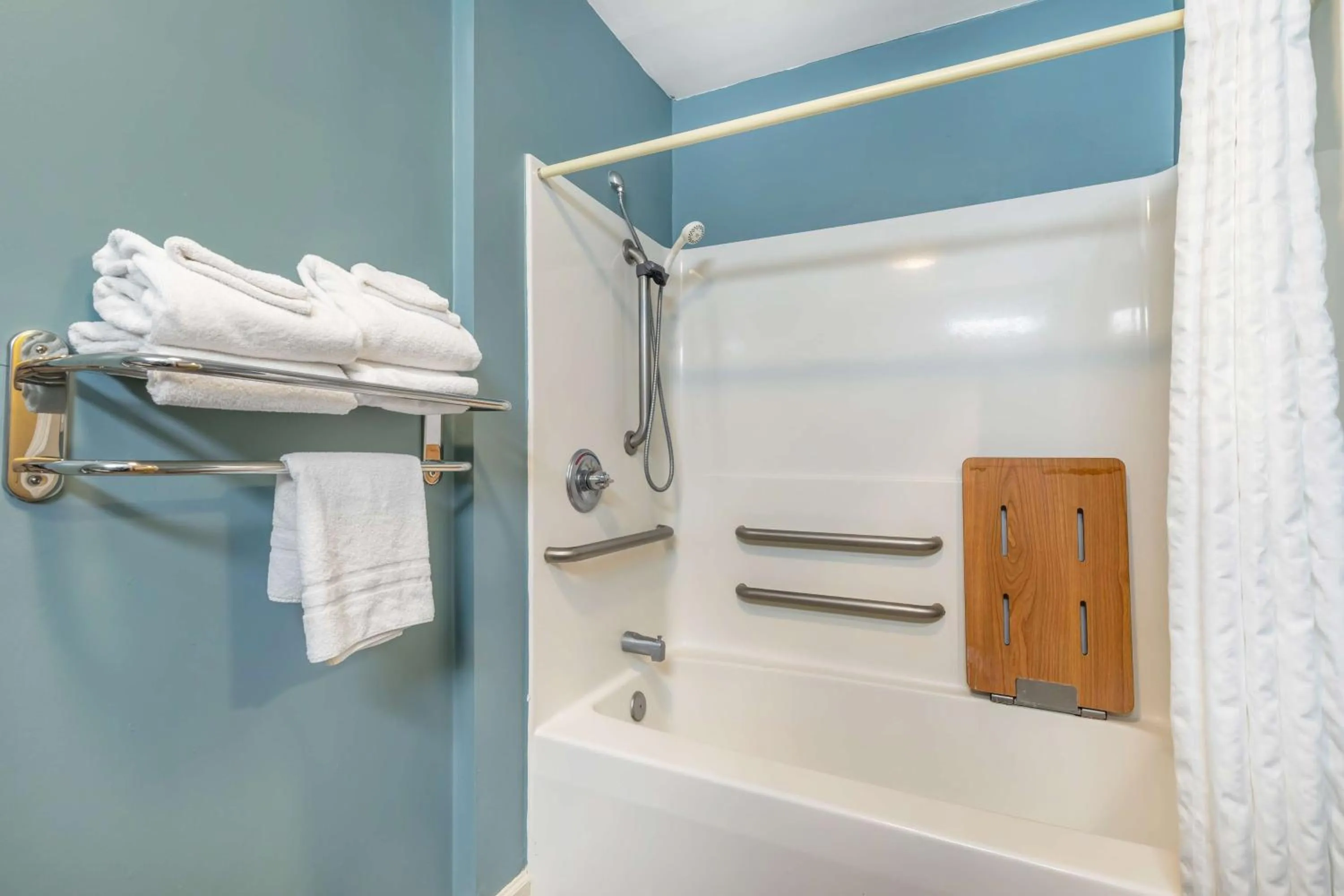 Bathroom in Best Western Ocean City Hotel and Suites