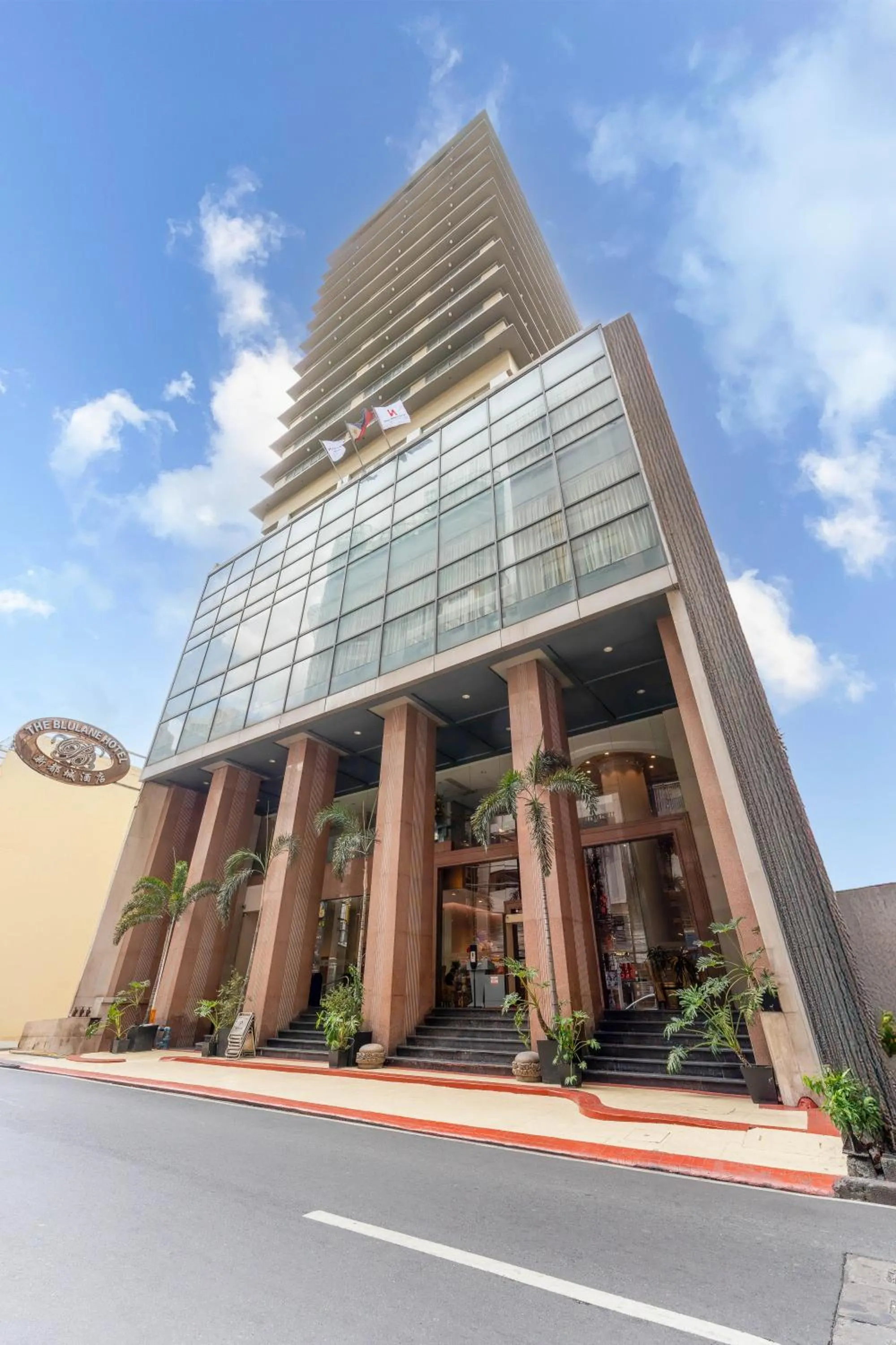 Property building in Swiss-Belhotel Blulane