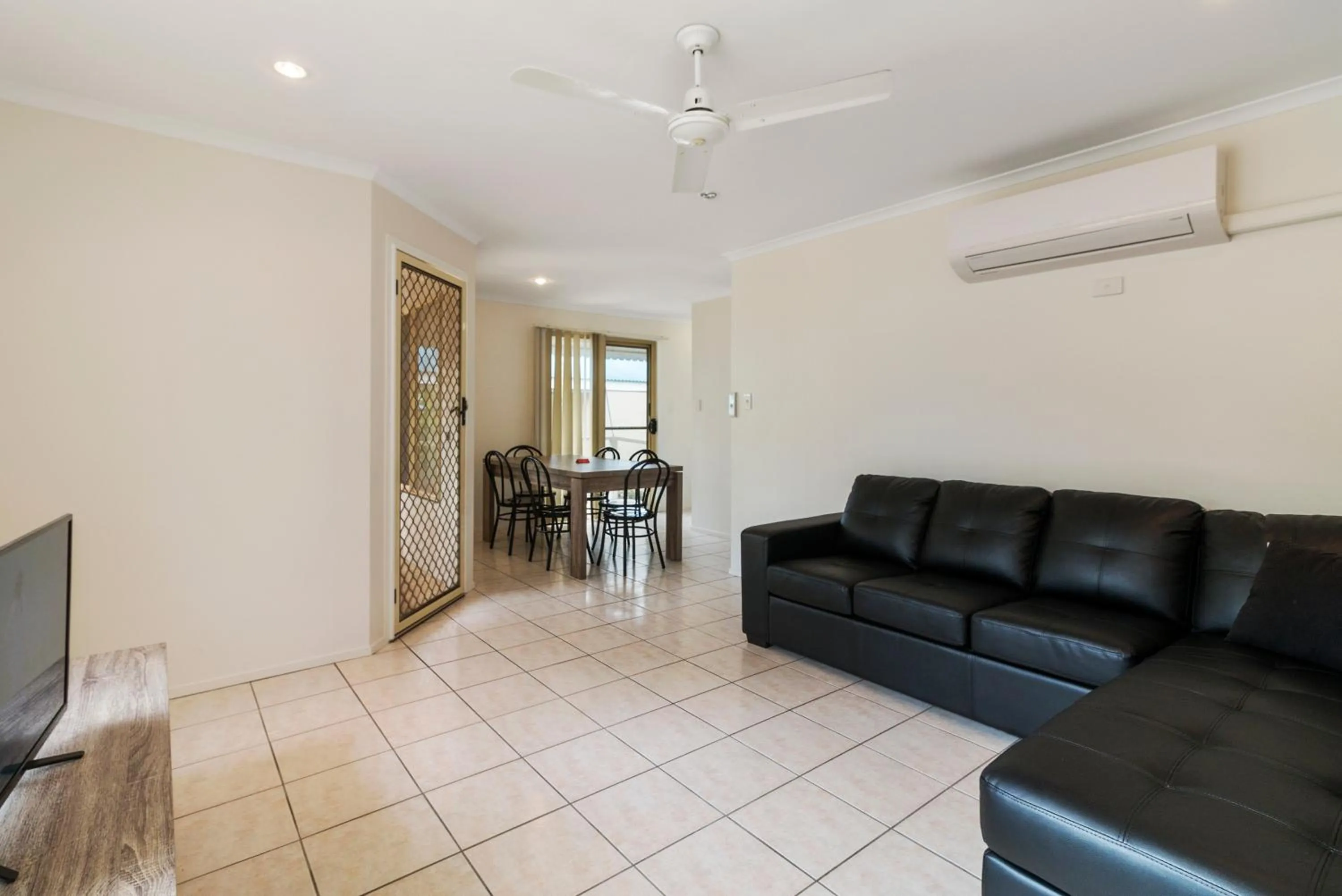 Living room in Discovery Parks - Coolwaters, Yeppoon