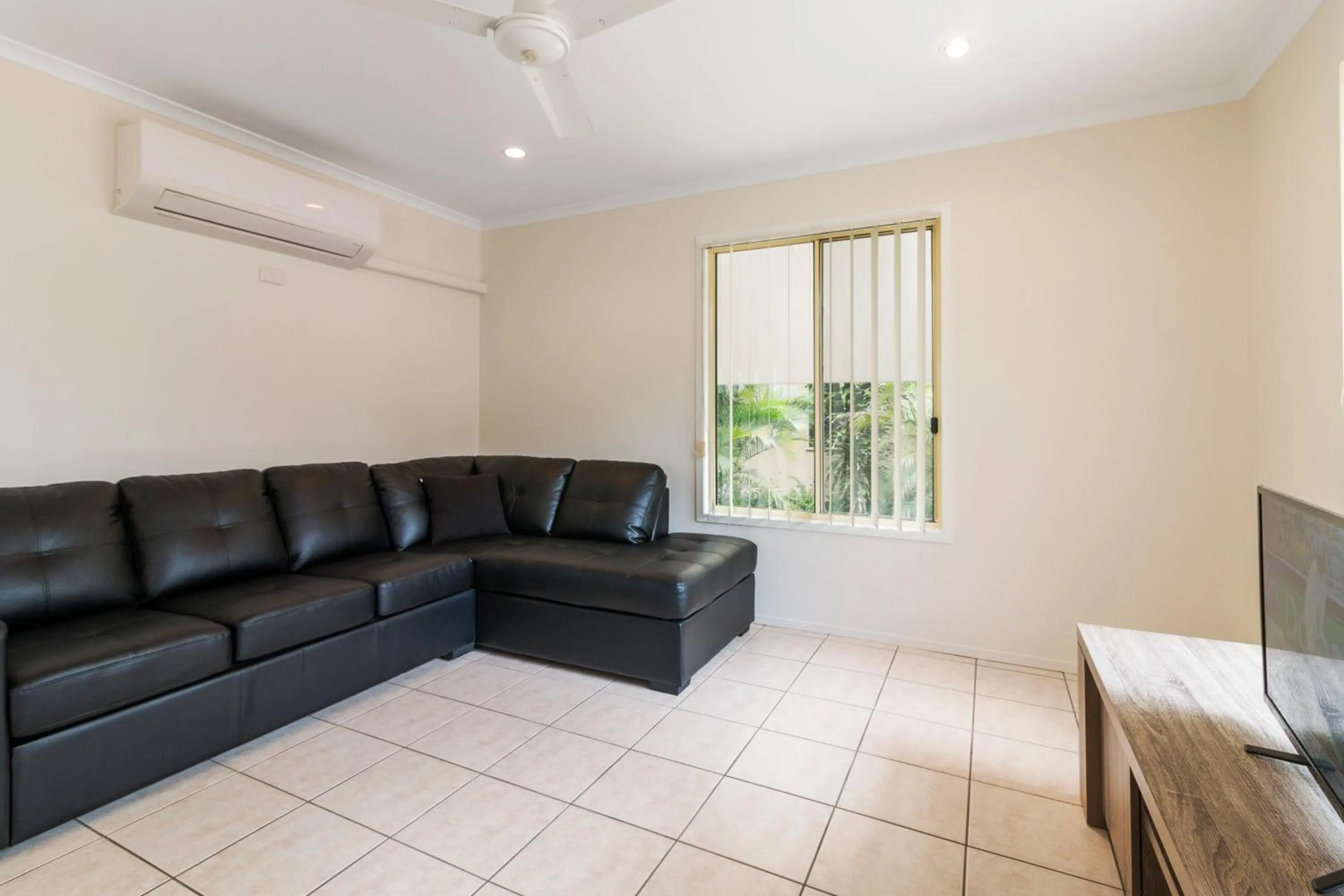 Living room in Discovery Parks - Coolwaters, Yeppoon