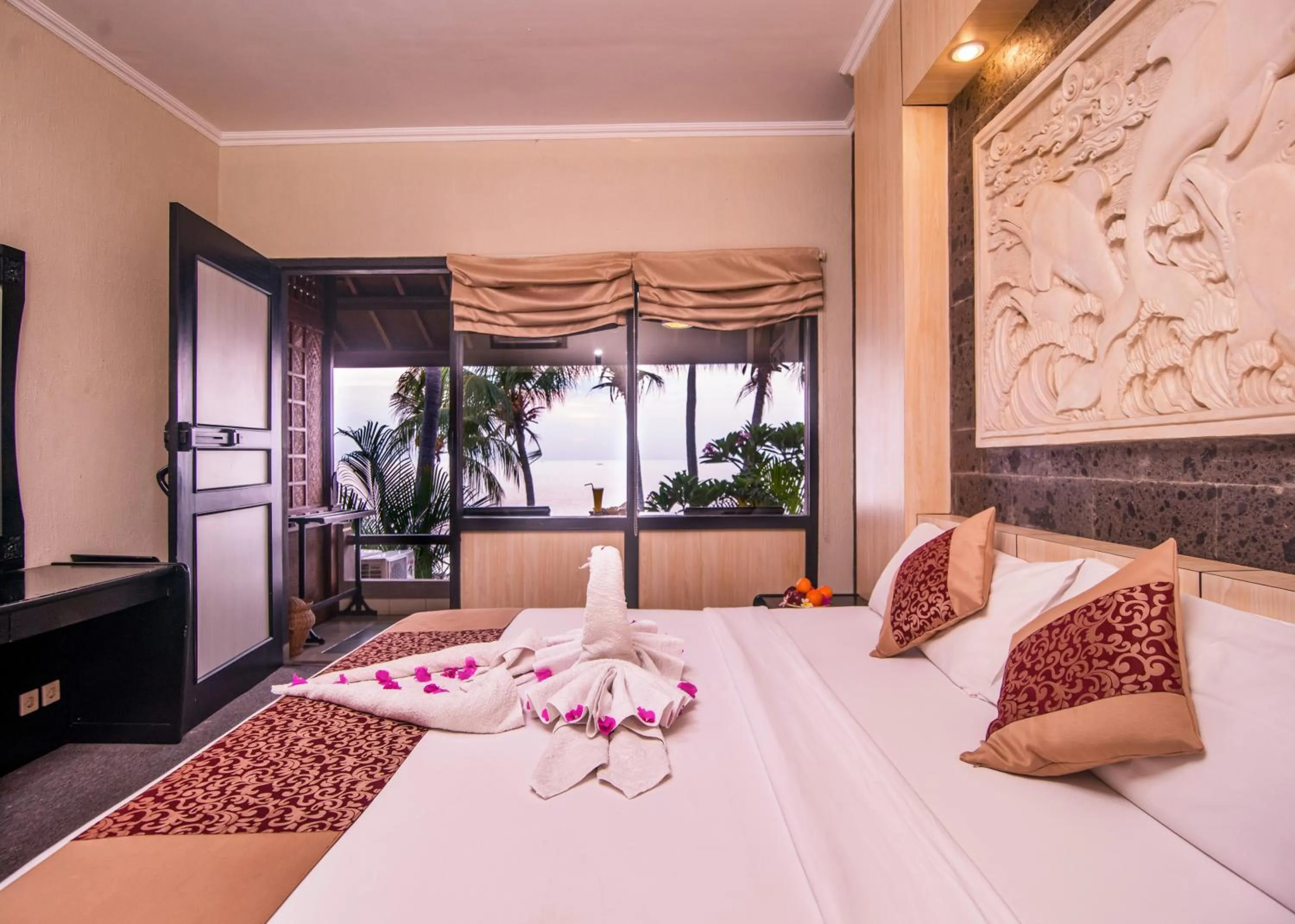 Bed in Nugraha Lovina Seaview Resort & Spa