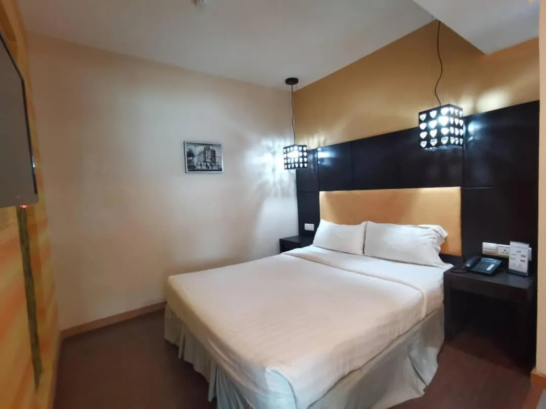 Bed in 2 Inn 1 Boutique Hotel & Spa