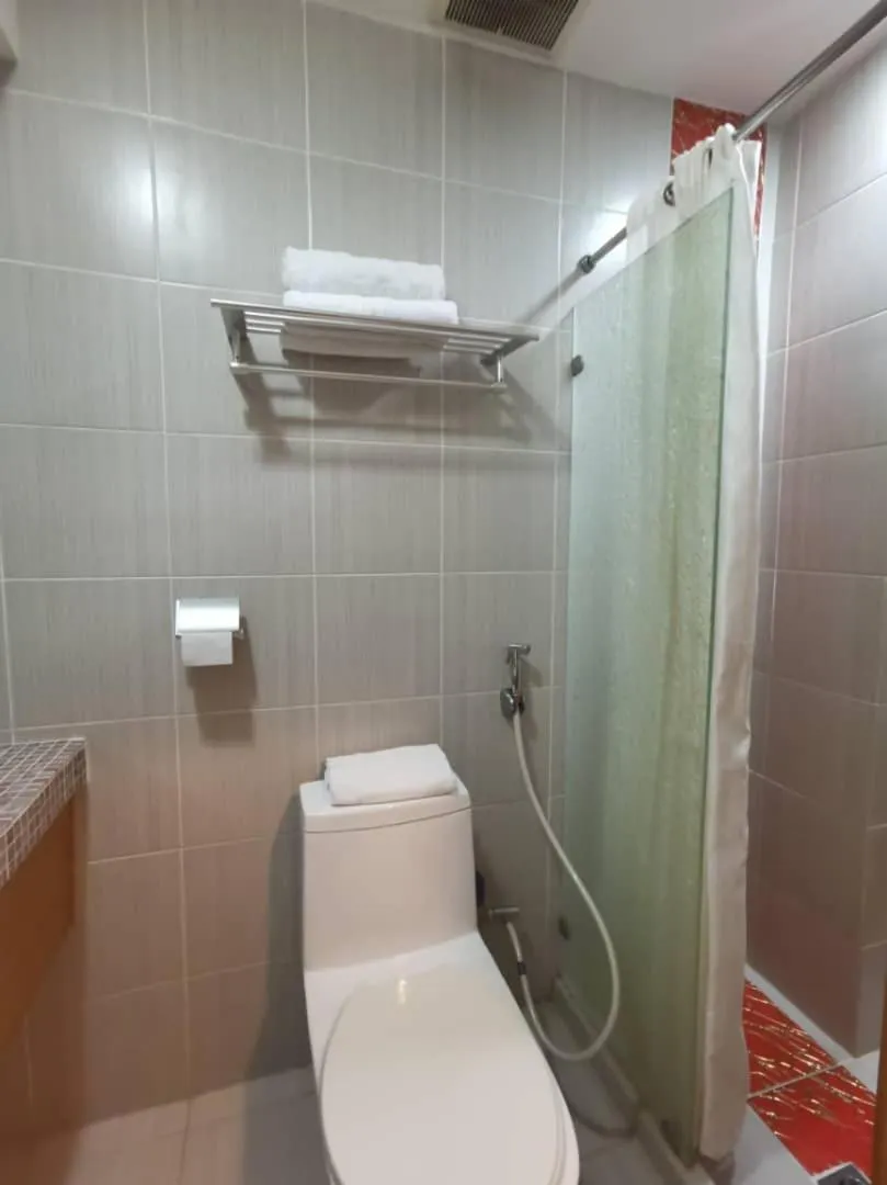 Toilet in 2 Inn 1 Boutique Hotel & Spa