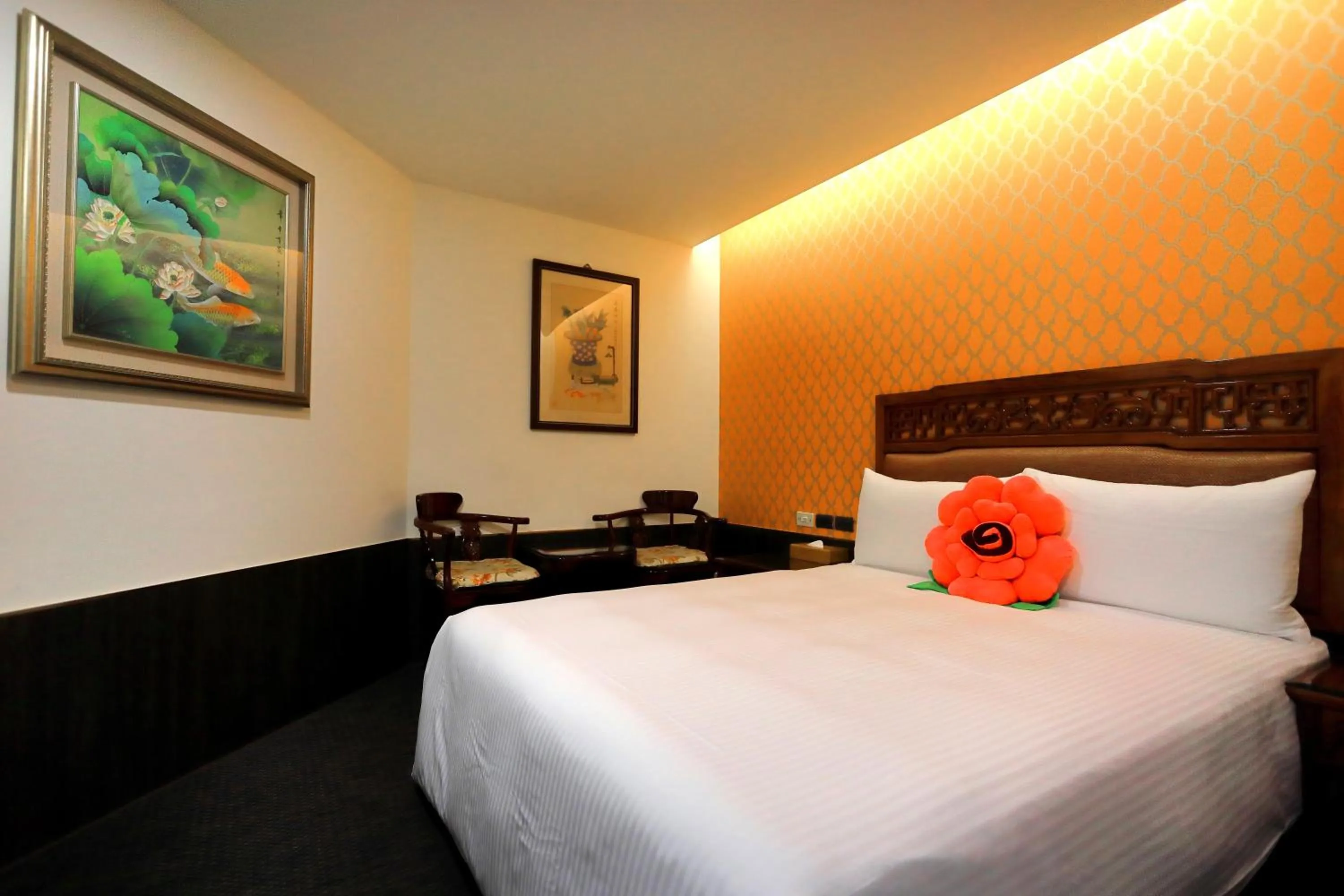 Bed in Han She Hotel