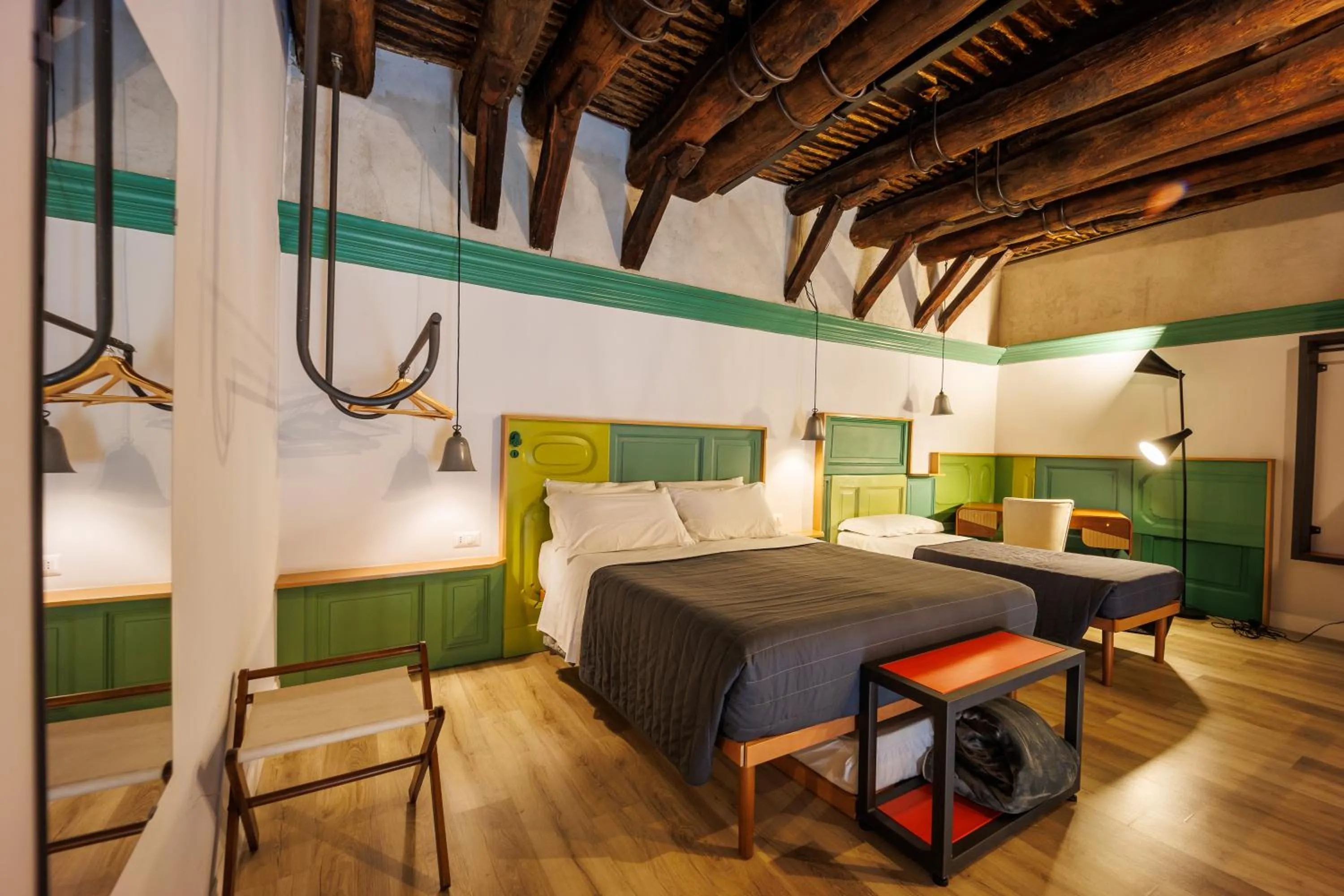 Bed in The Dante House by House In Naples