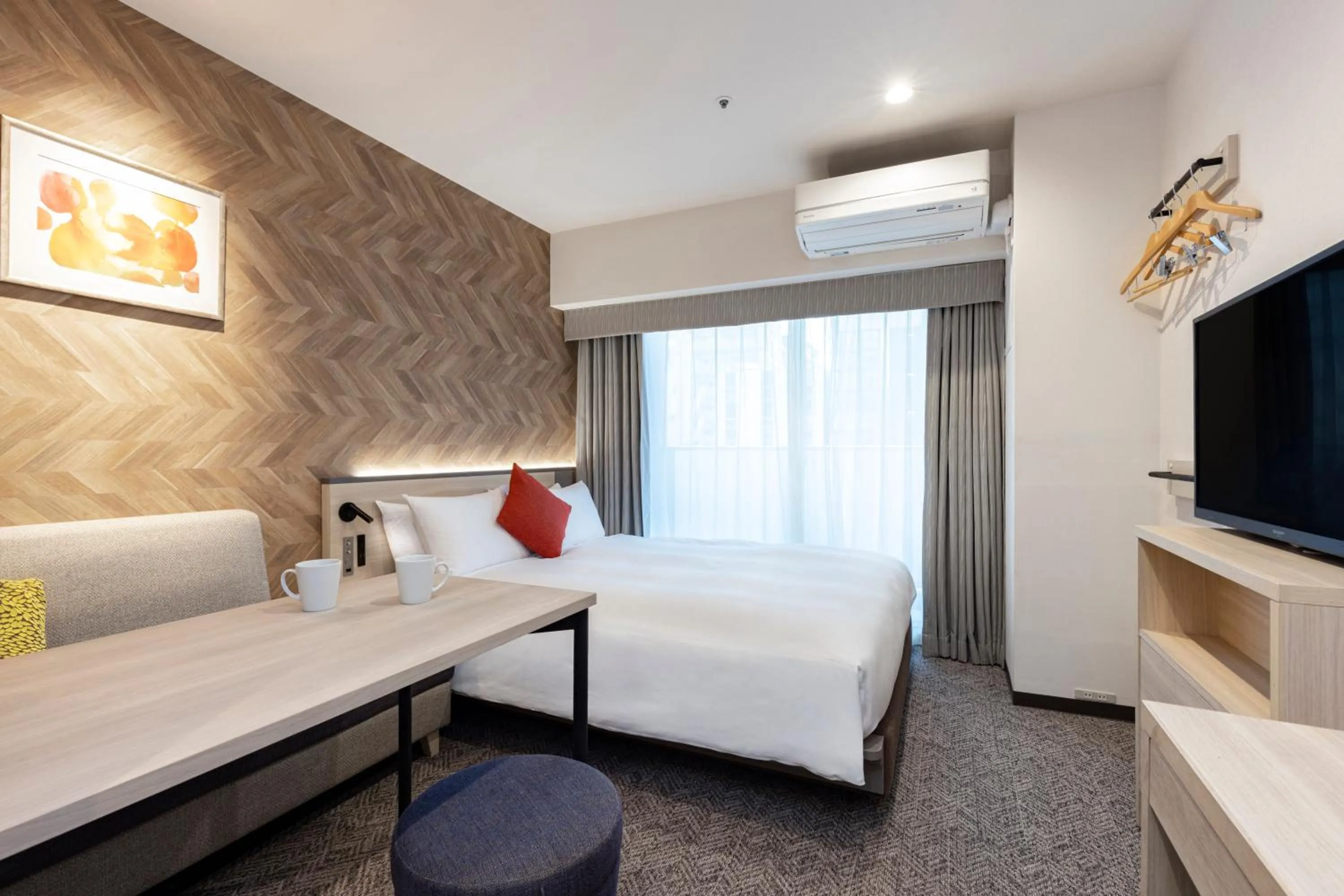 Photo of the whole room, Bed in Tokyu Stay Yotsuya - Shinjuku Area