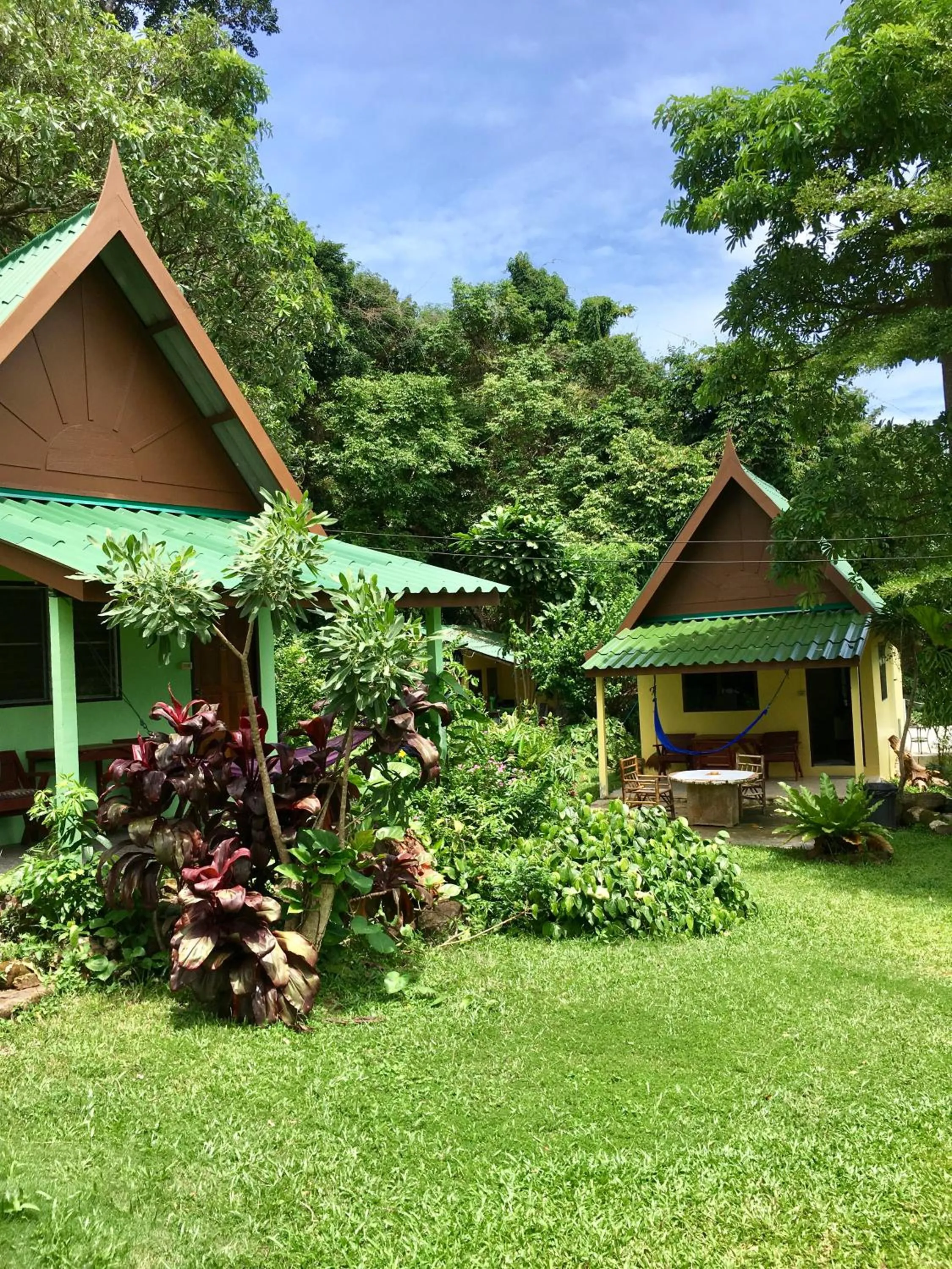 TP Hut Bungalows