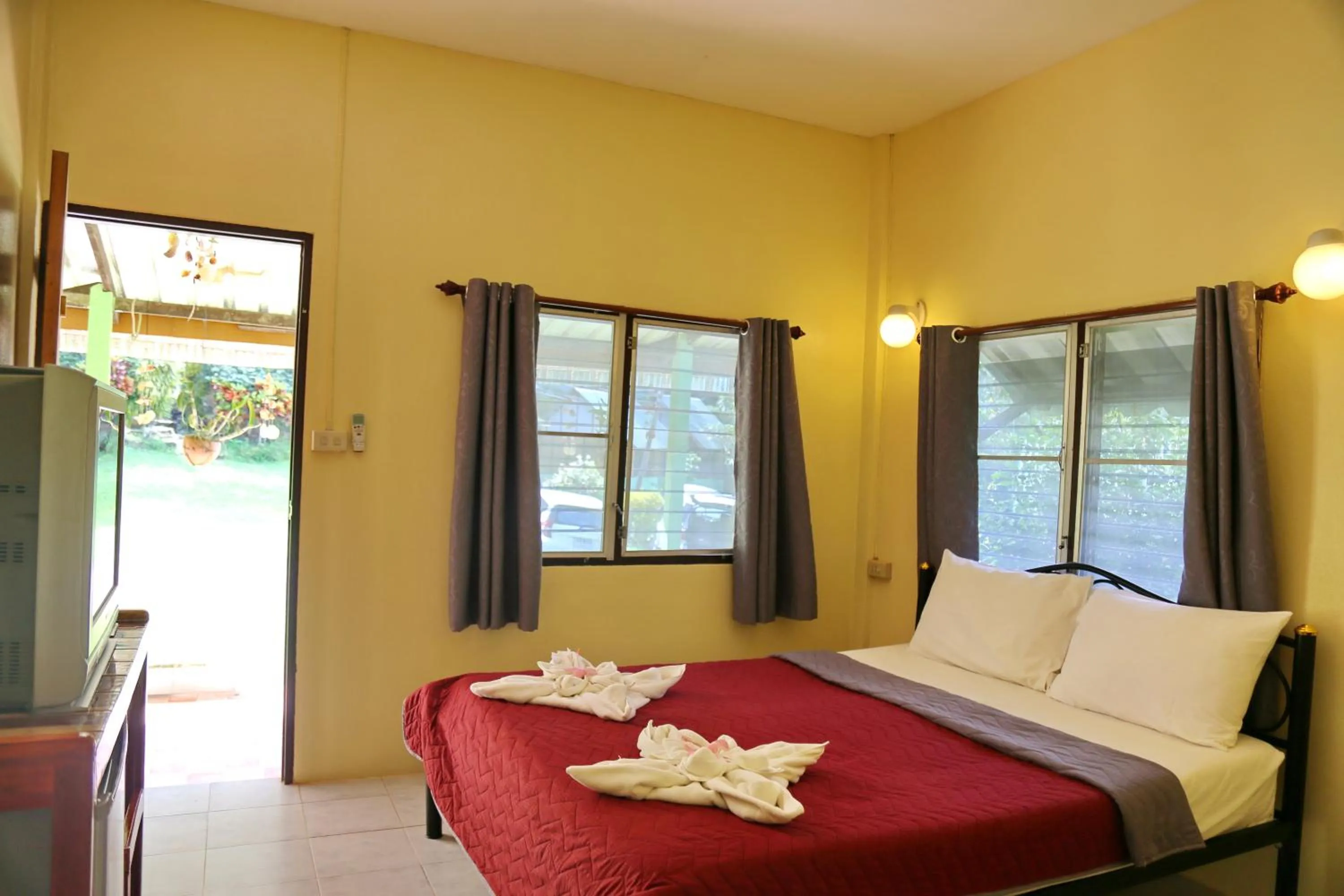 Bed in TP Hut Bungalows