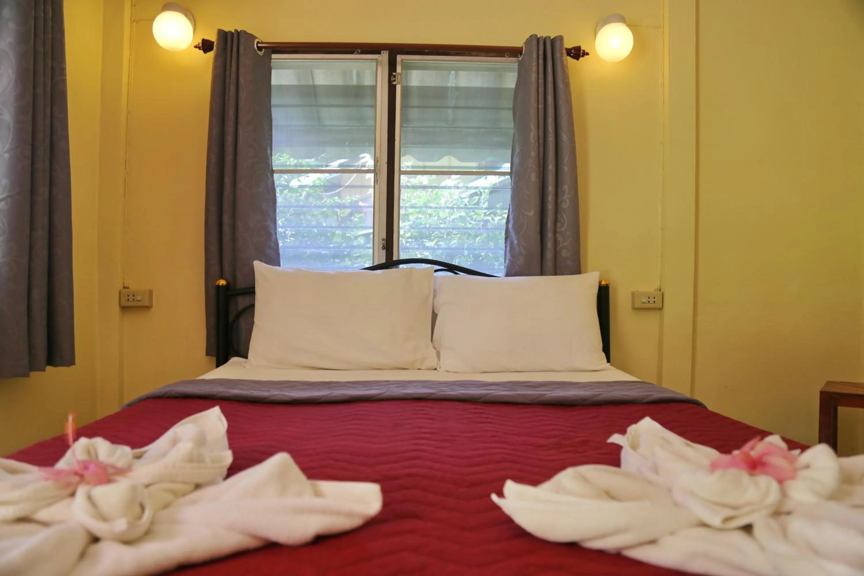 Bed in TP Hut Bungalows