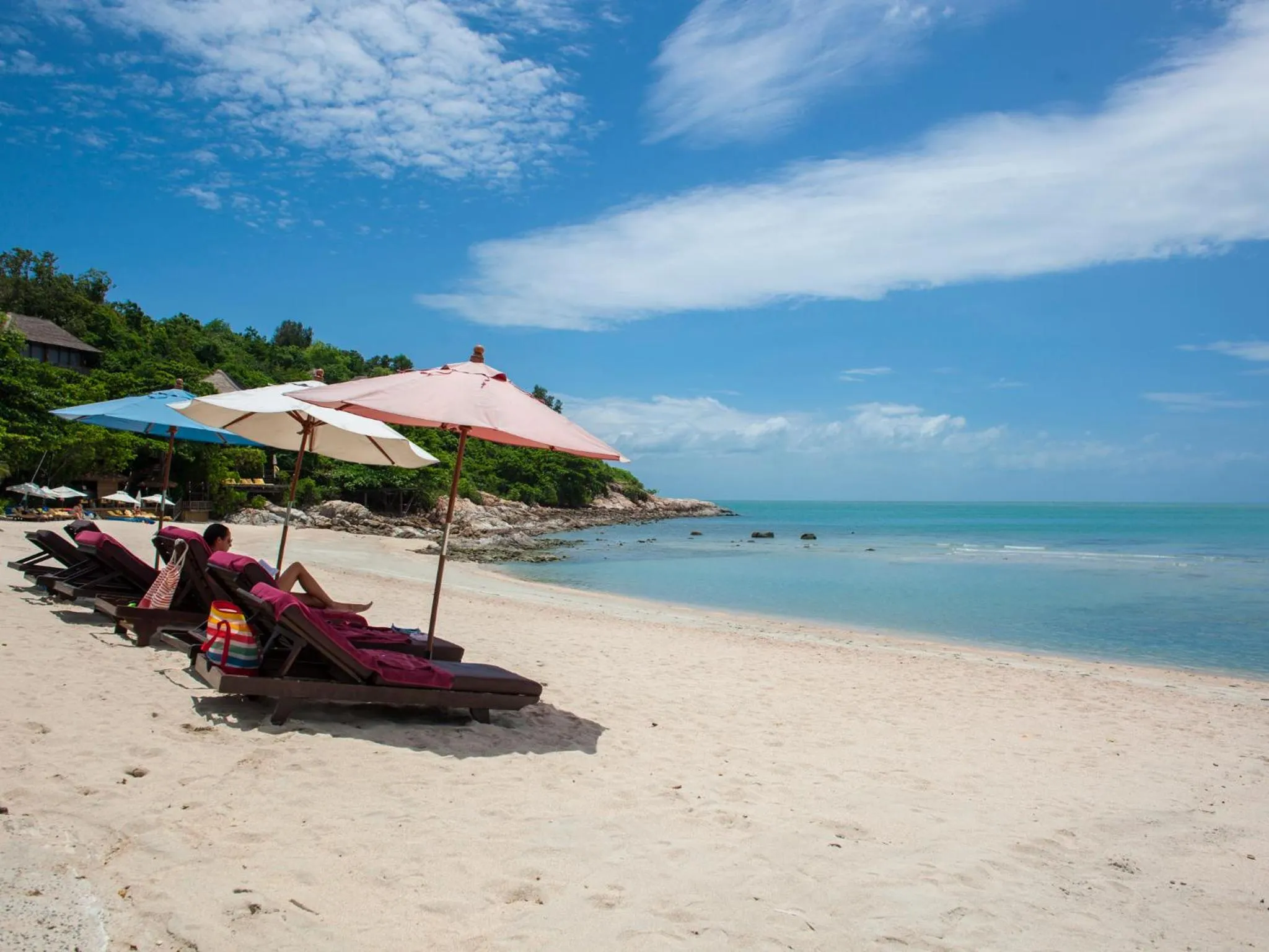 Day in Idyllic Samui Beach Villa Resort