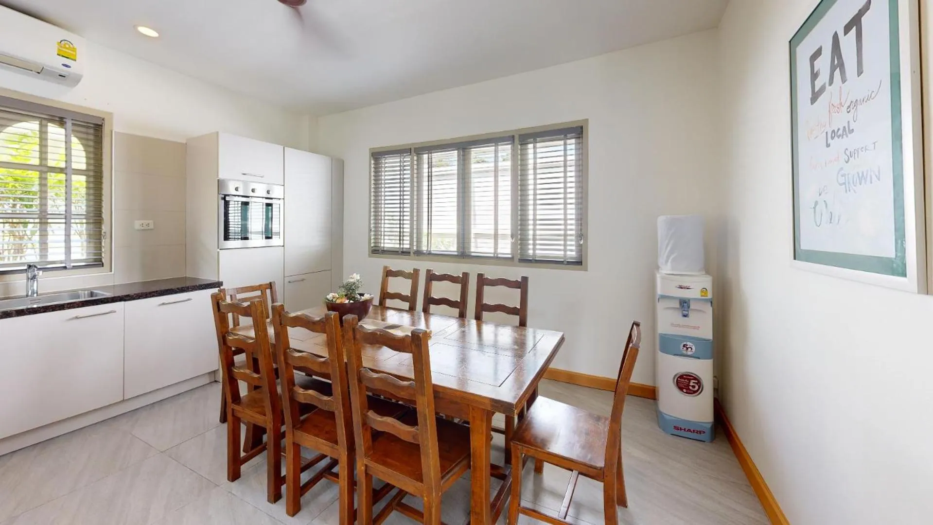 Dining area in Idyllic Samui Beach Villa Resort