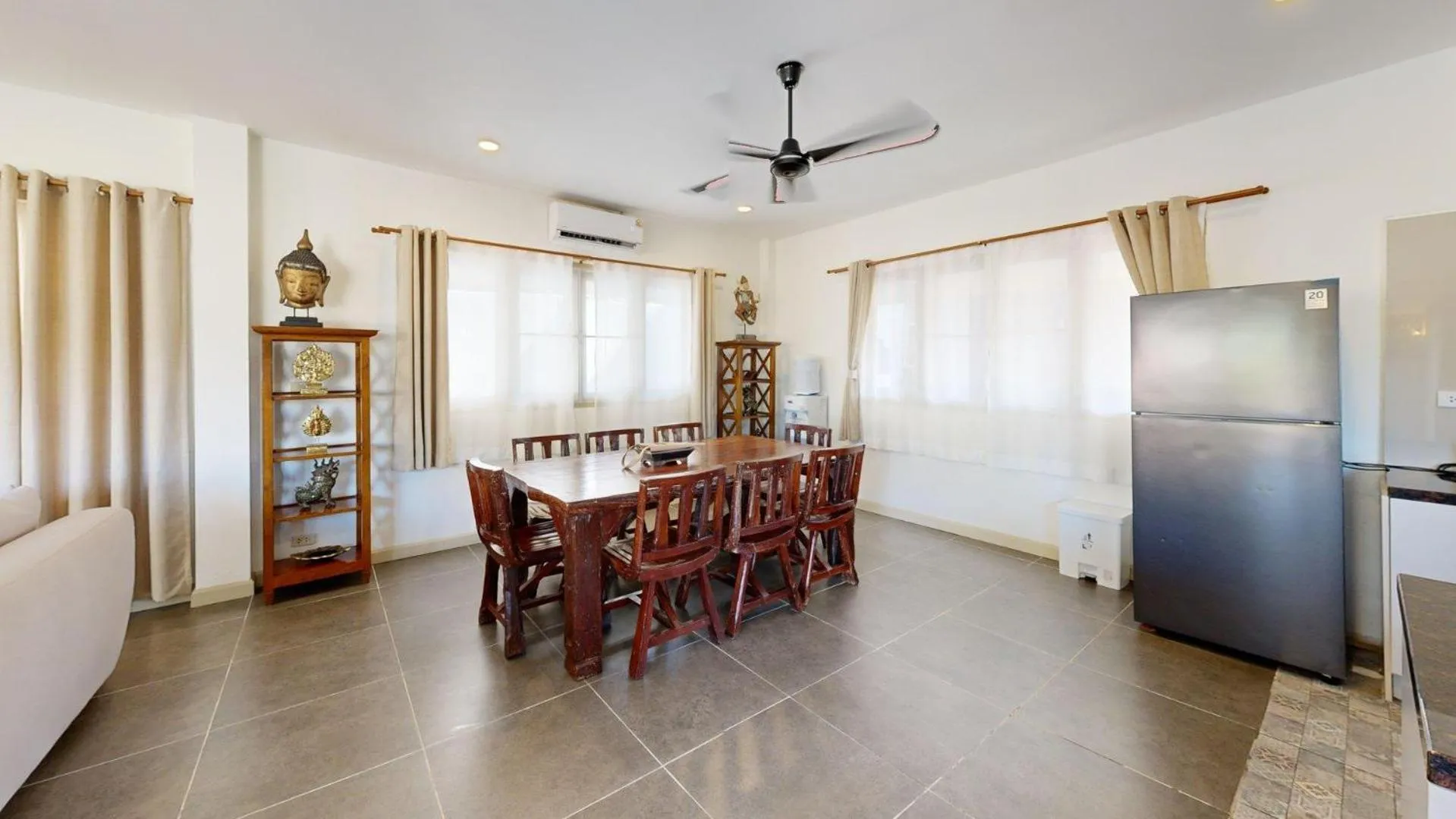Dining area in Idyllic Samui Beach Villa Resort