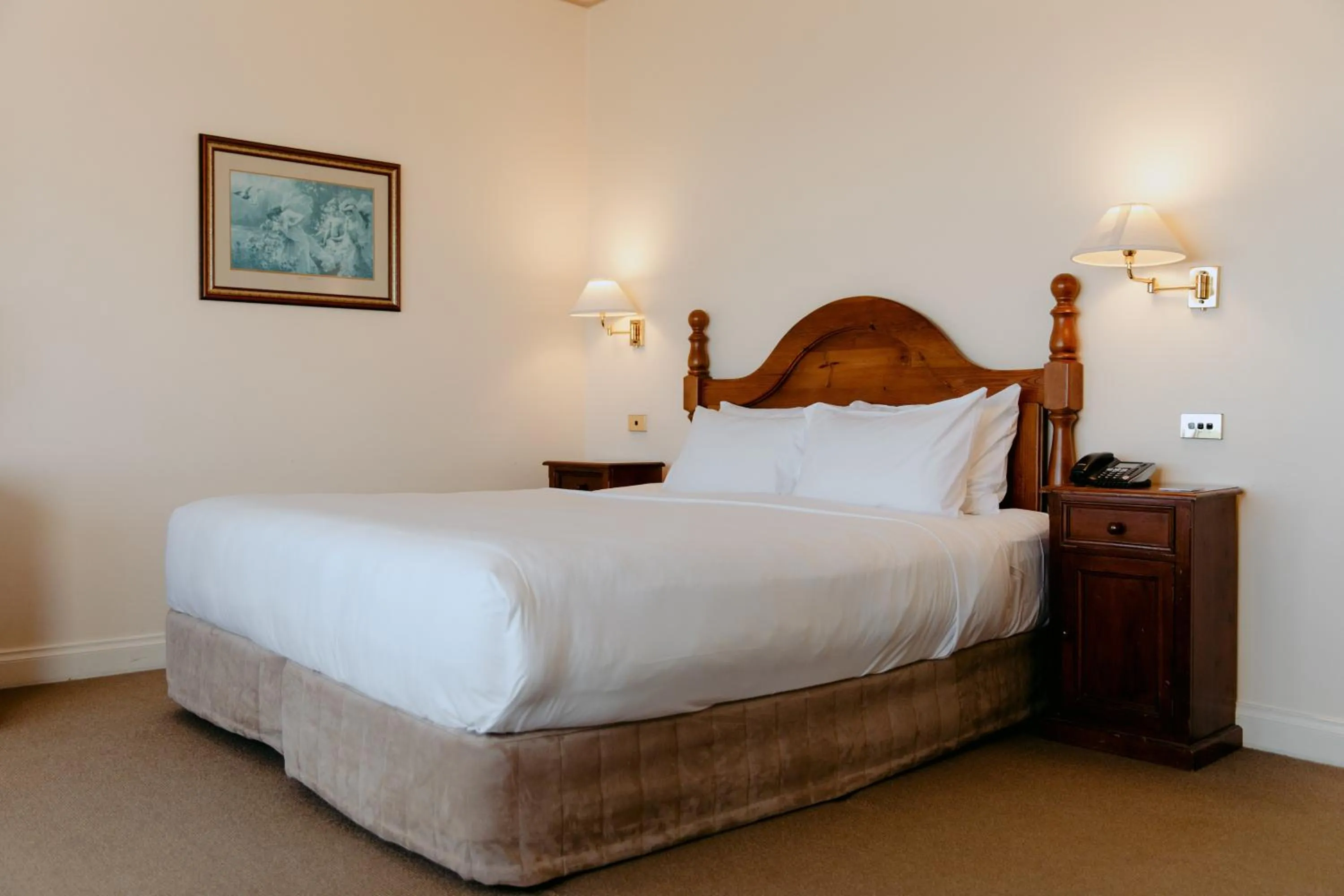 Bed in Mountain Heritage Hotel