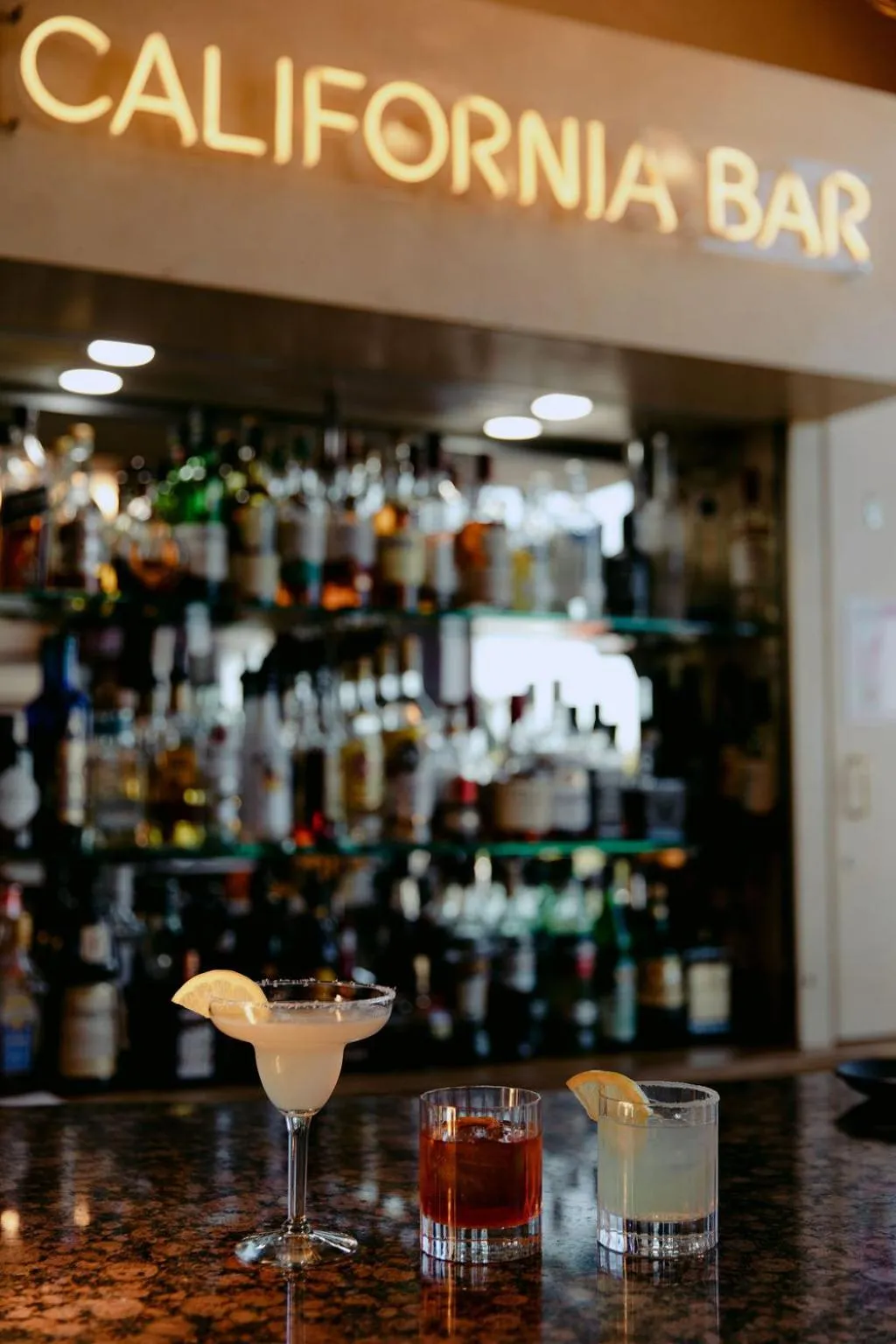 Lounge or bar in Mountain Heritage Hotel