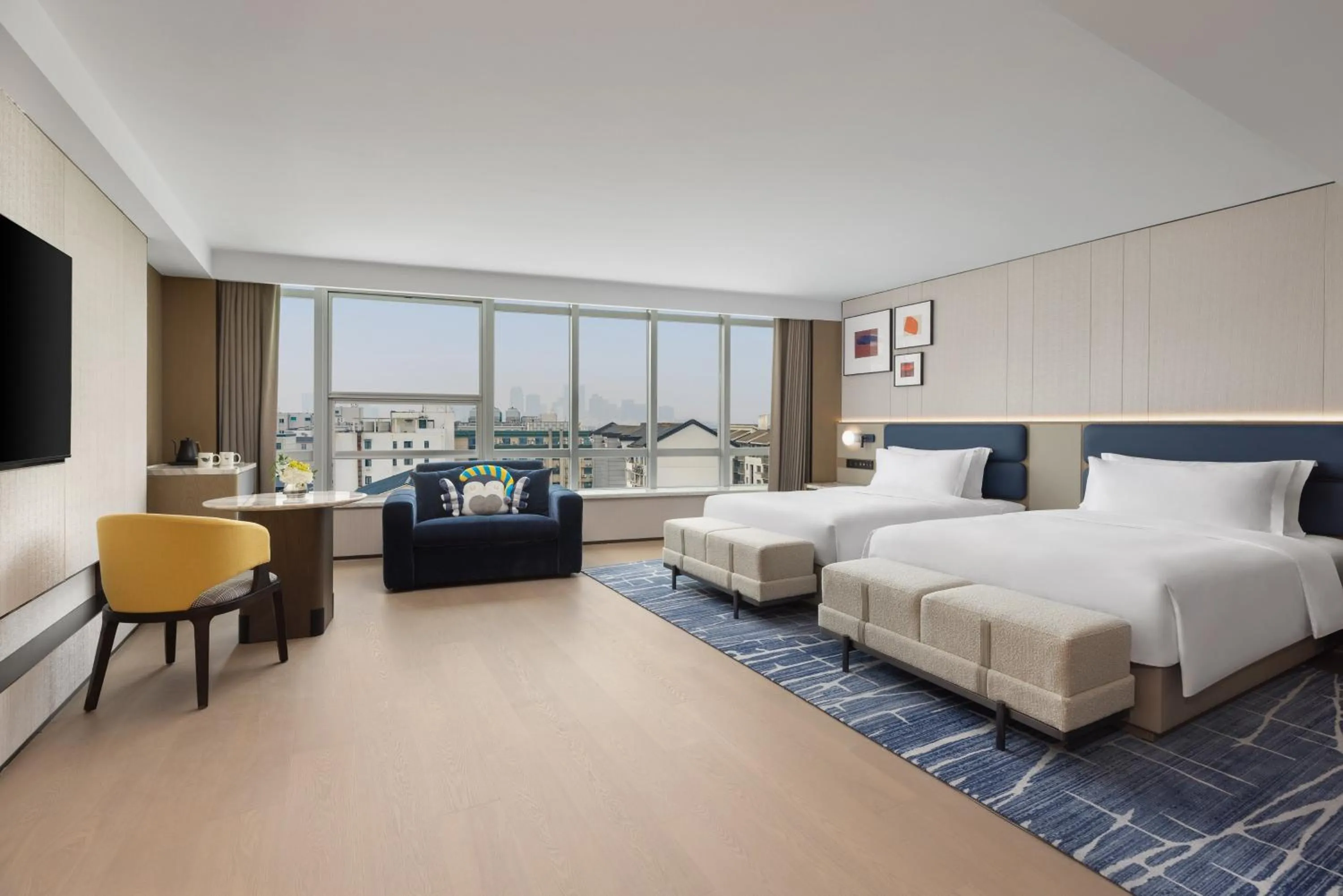 Photo of the whole room, Bed in voco Suzhou Guanqian Street by IHG