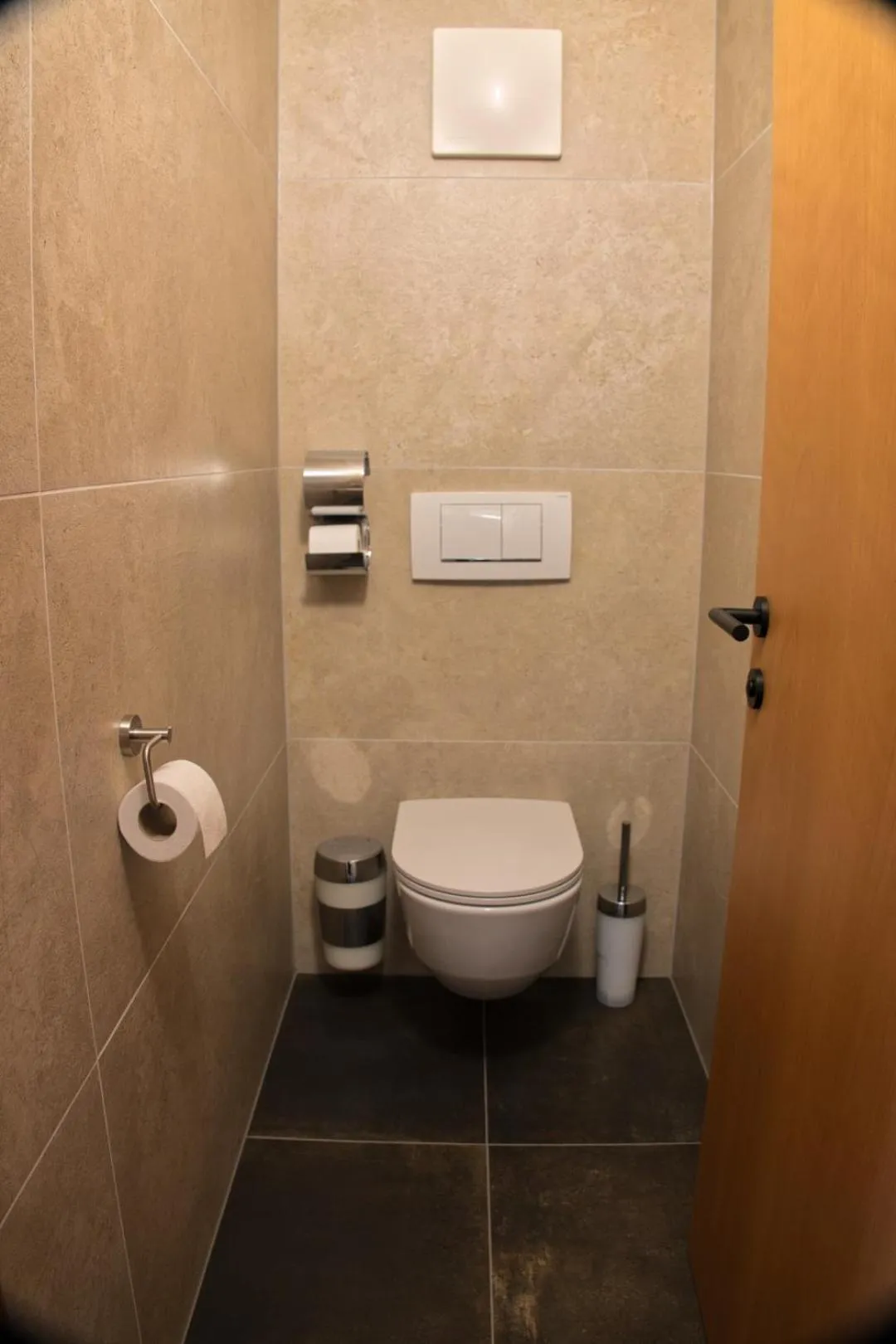 Toilet in Hotel Malteinerhof