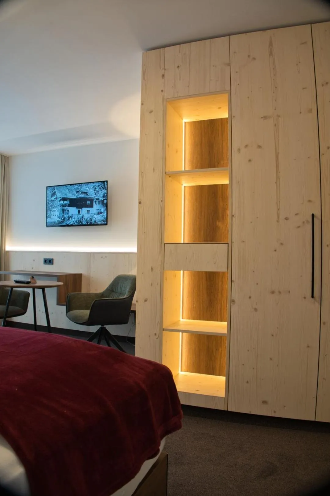 Seating area, Bed in Hotel Malteinerhof