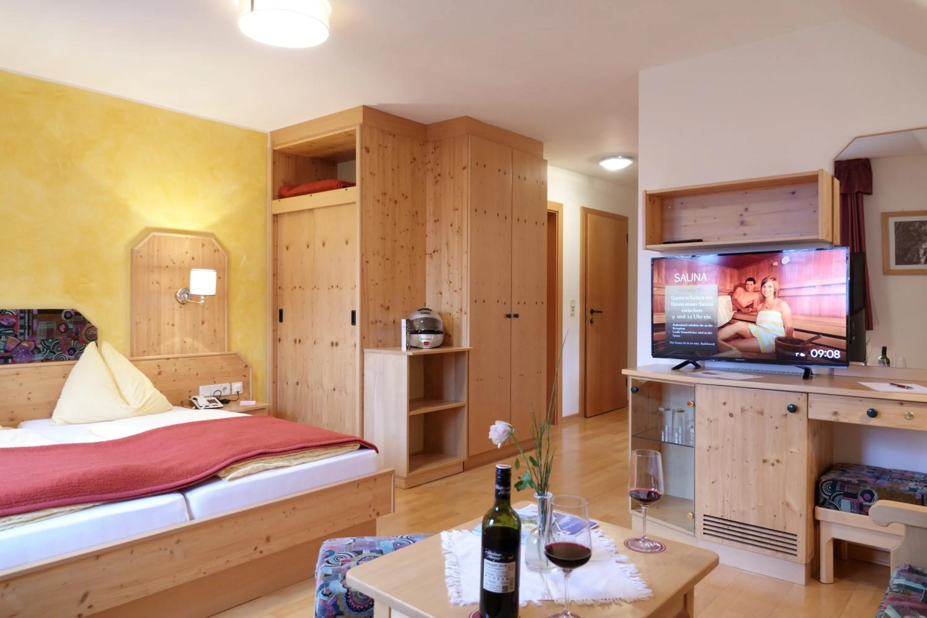 Bed in Hotel Malteinerhof