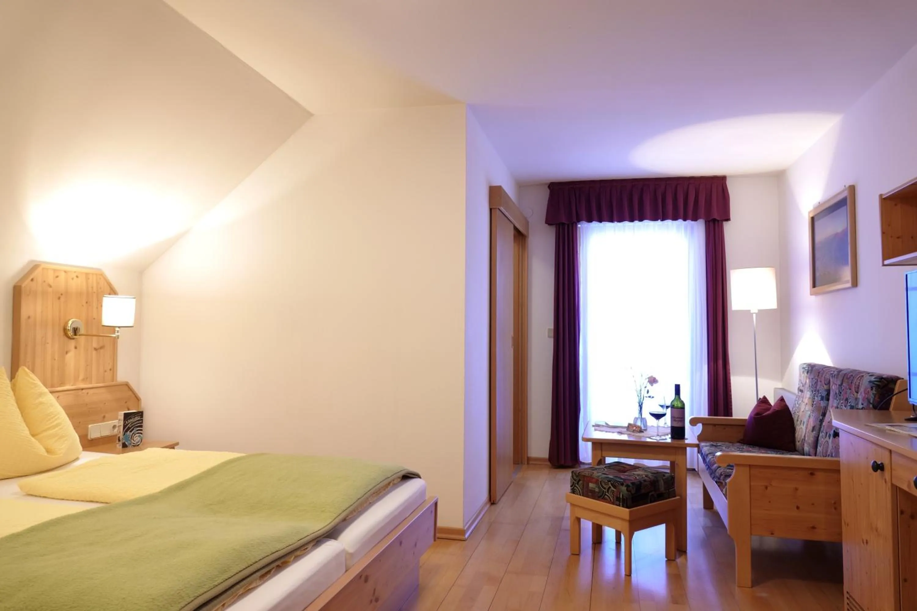 Bed in Hotel Malteinerhof