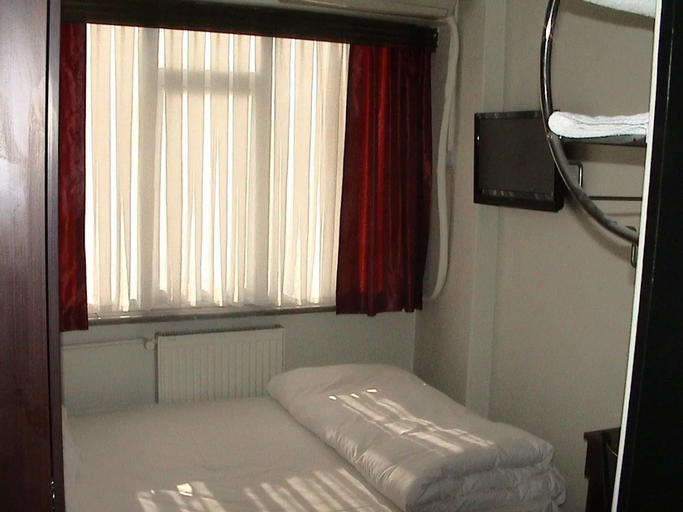 Photo of the whole room, Bed in Cagri Hotel