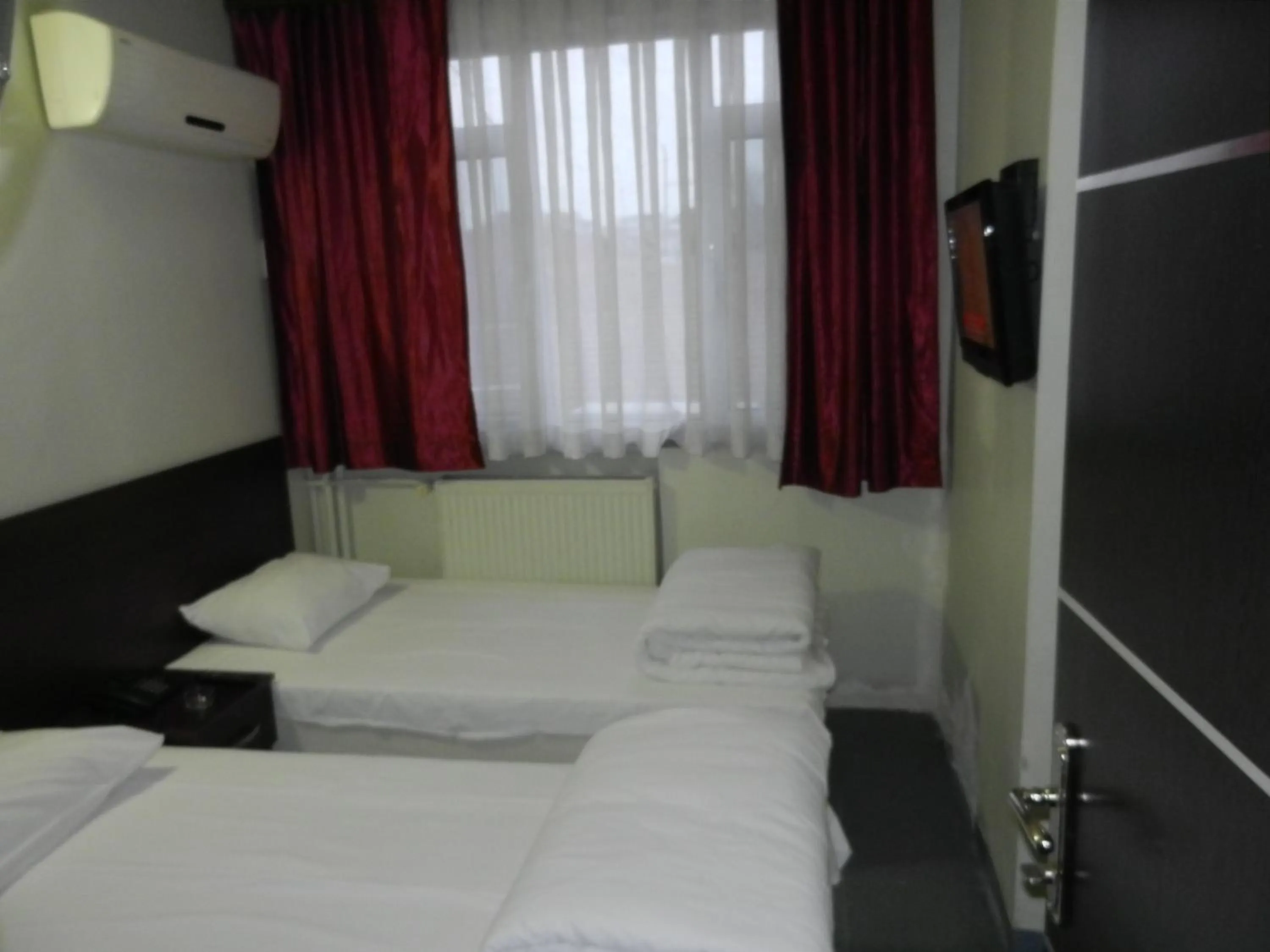 Photo of the whole room, Bed in Cagri Hotel