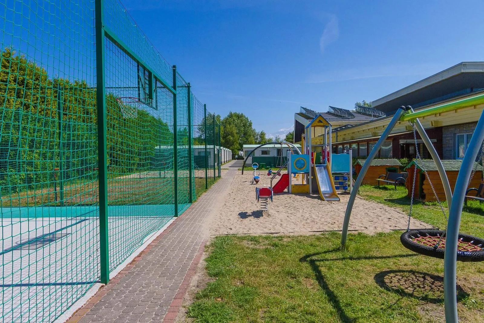 Children play ground in Domki Holenderskie Eden Resort & Spa