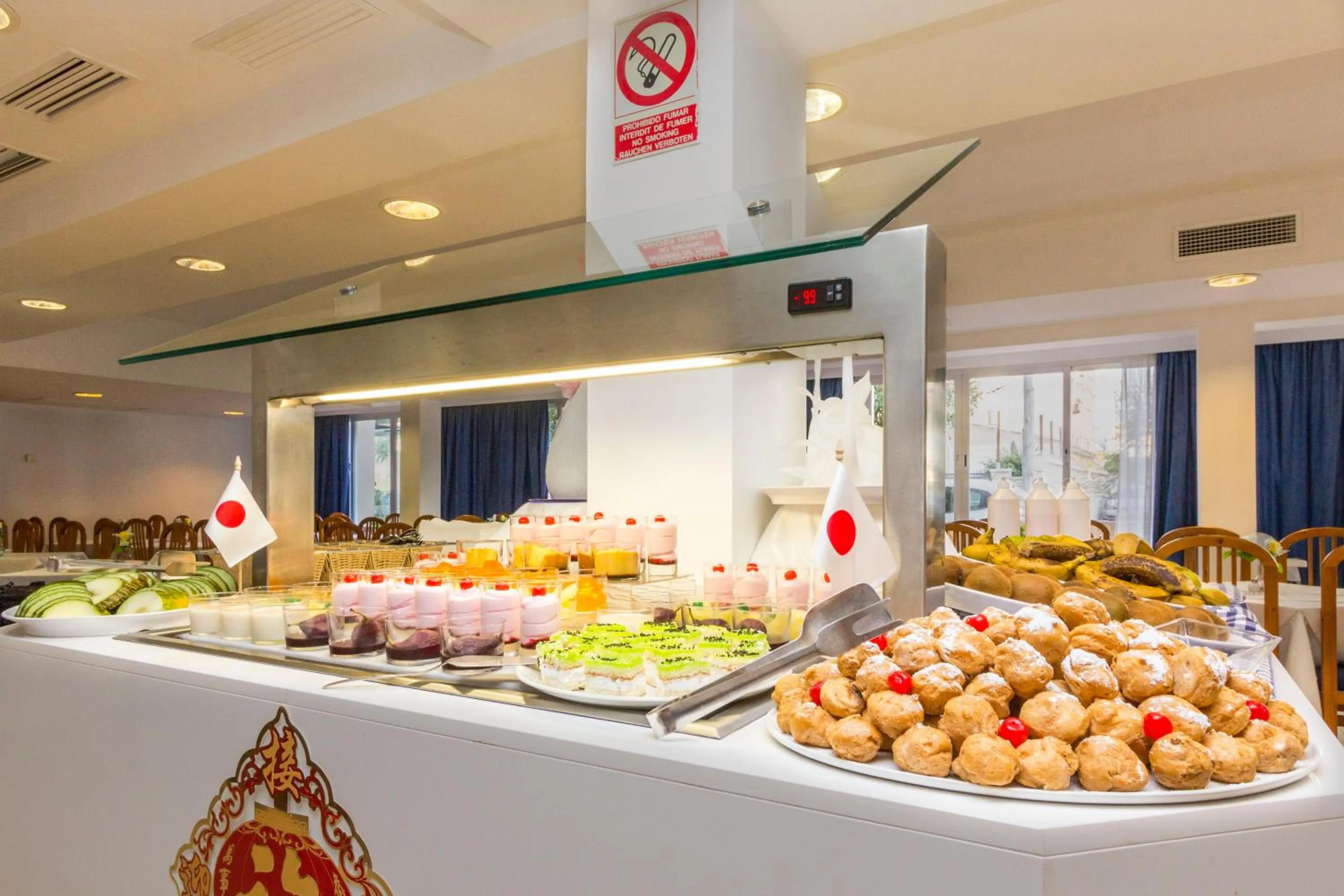 Food in Hotel Sant Jordi