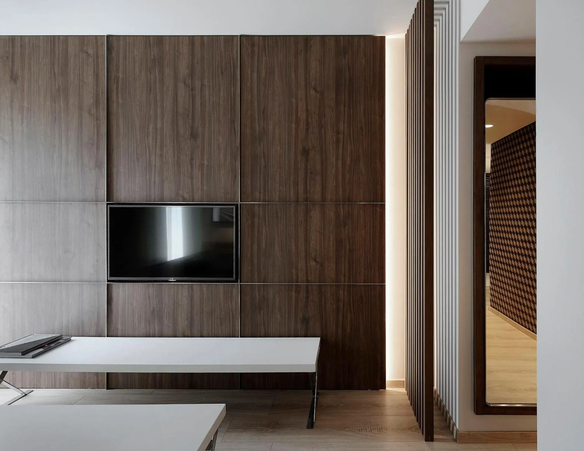 TV and multimedia, Bed in Evridiki