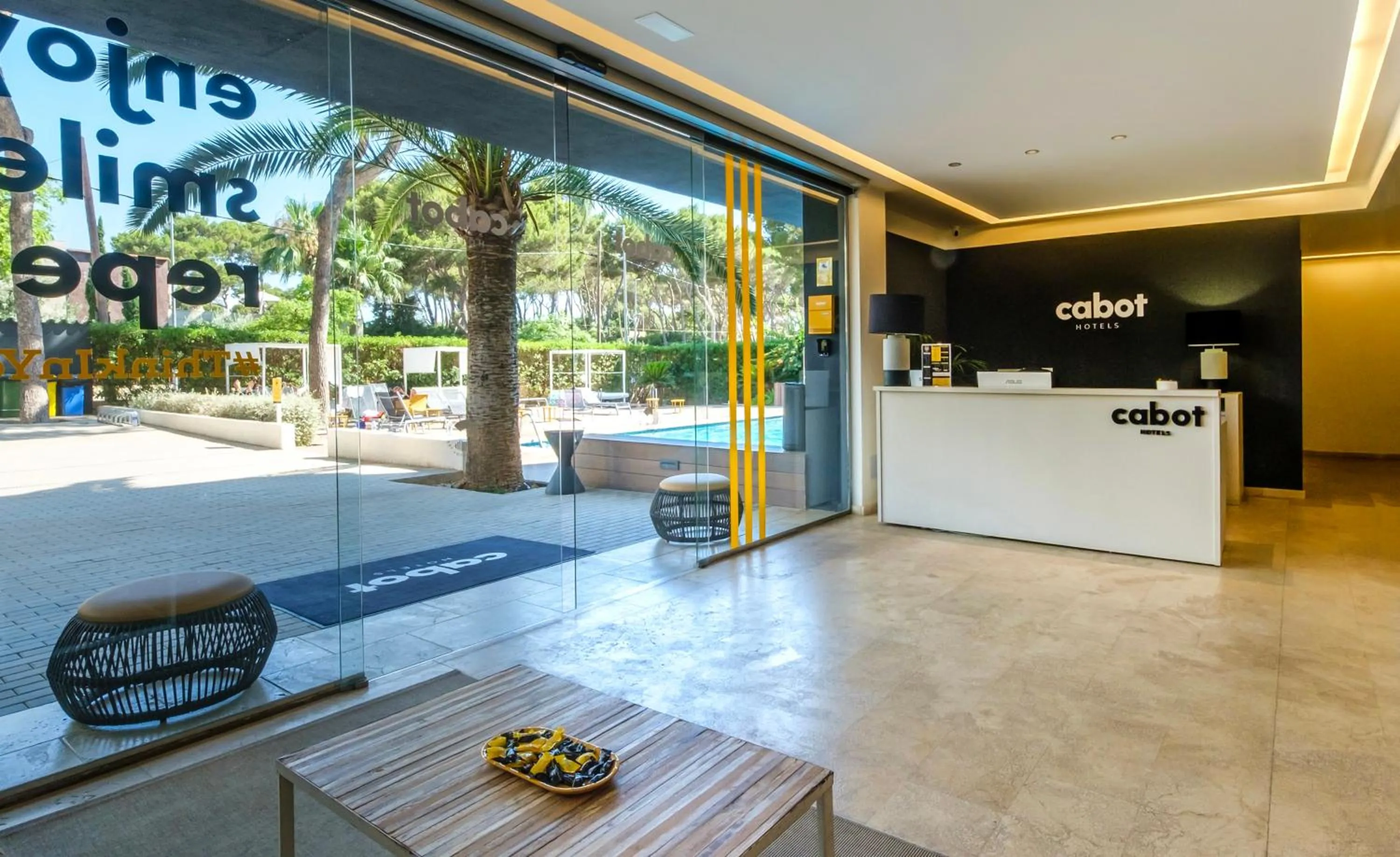 Lobby or reception in Cabot Tres Torres Apartamentos
