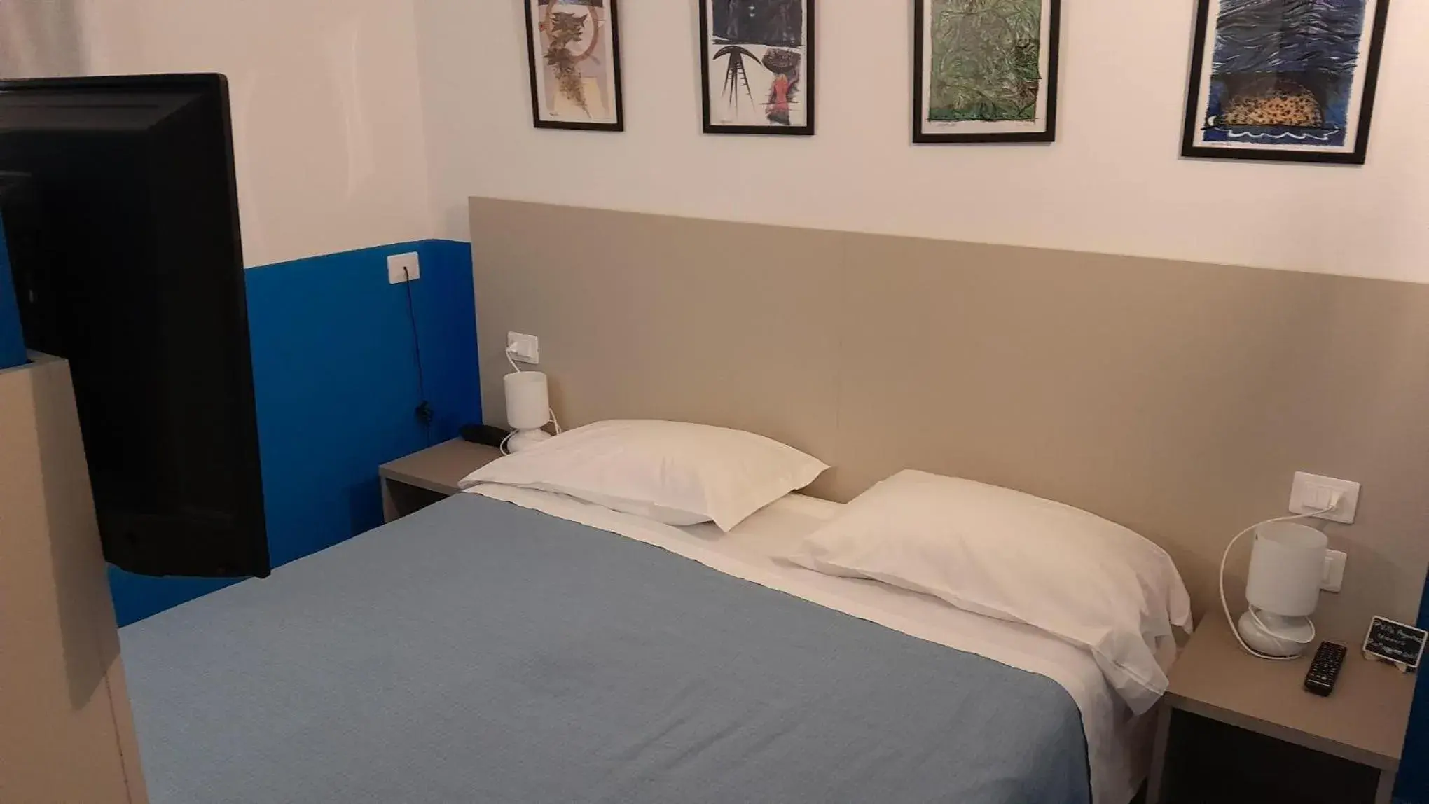 Economy Double Room - Retro Hotel in Hotel Villa Argentina Economy Double Room - Retro Hotel in Hotel Villa Argentina