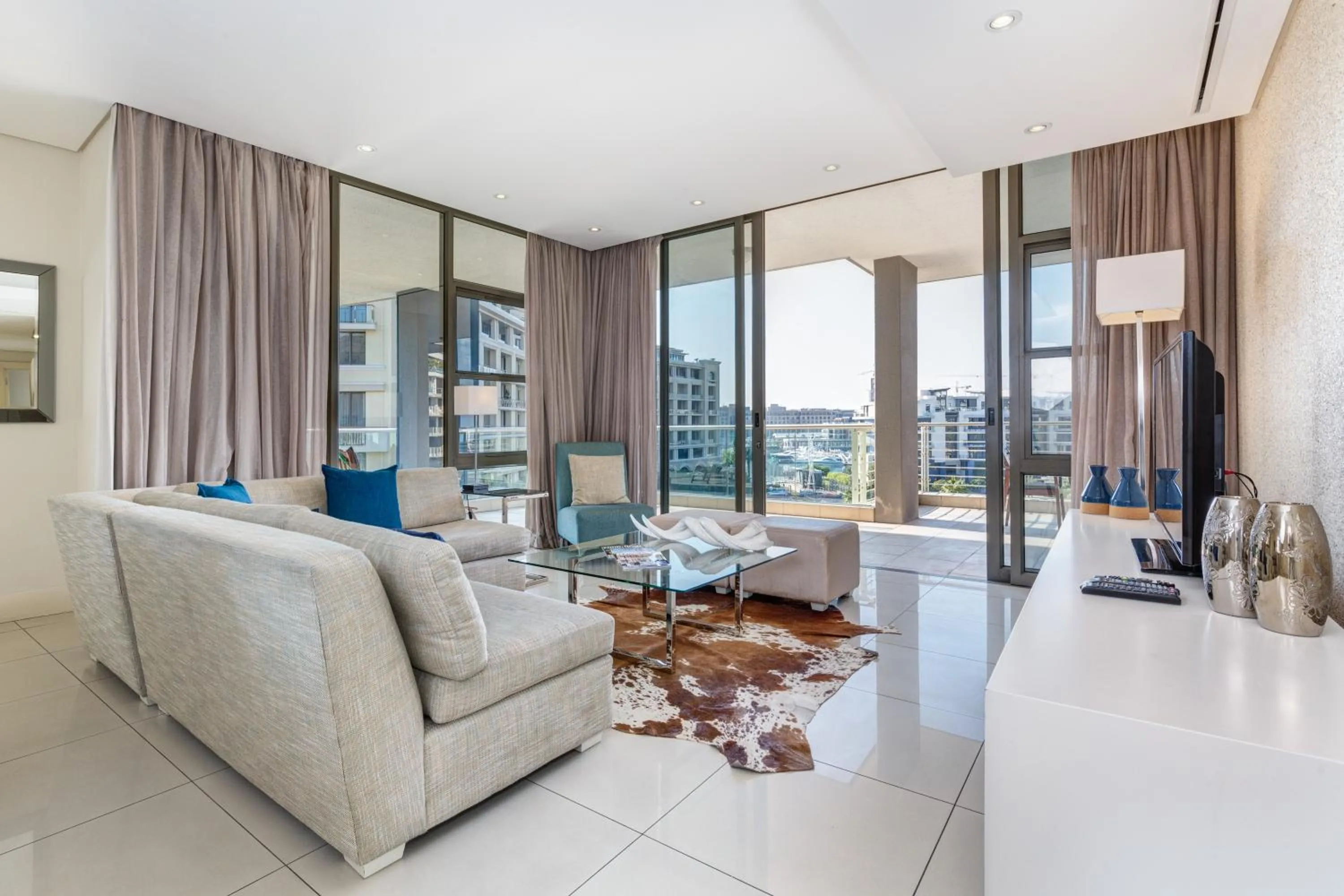 Seating area in Lawhill Luxury Apartments - V & A Waterfront
