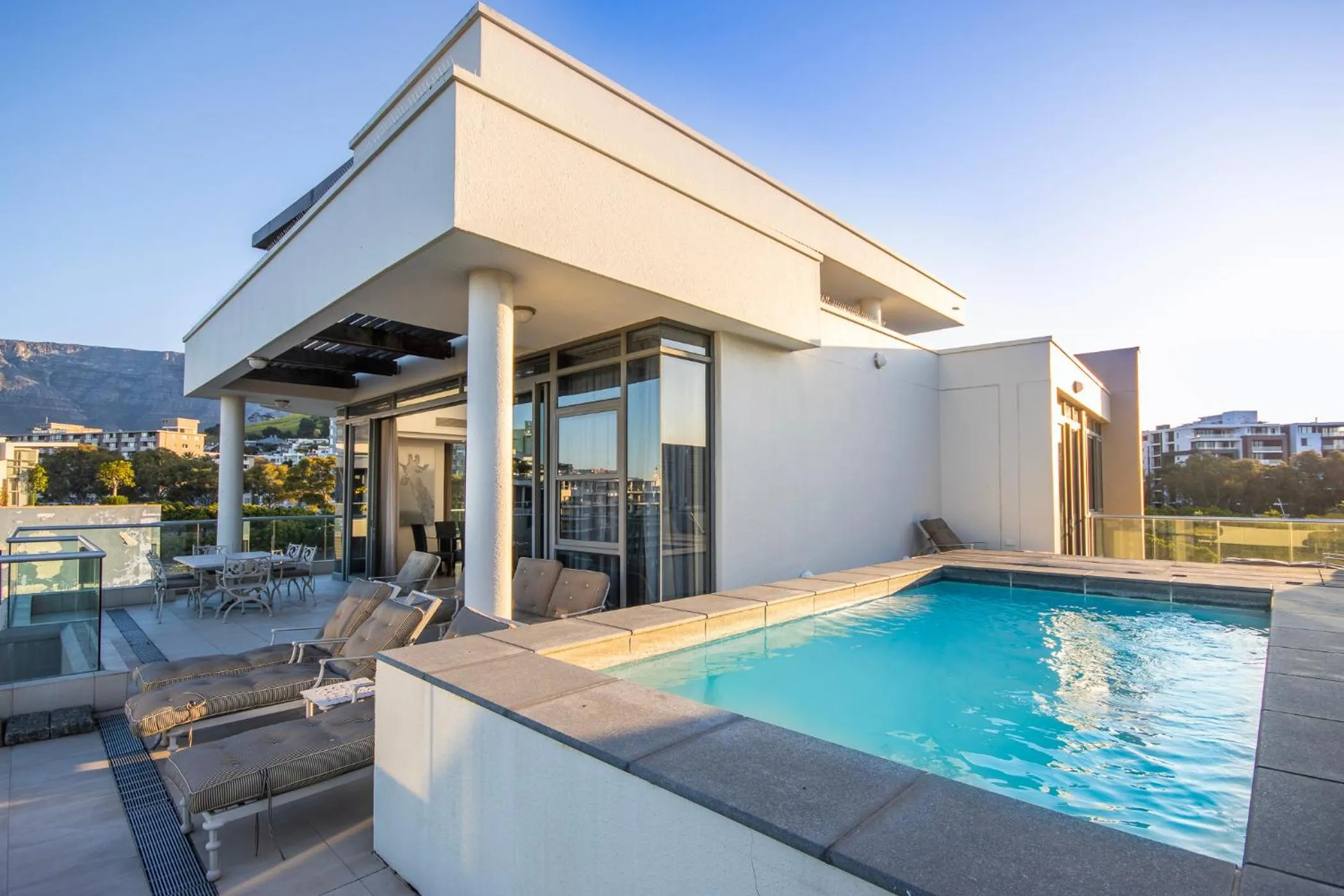 Mountain view in Lawhill Luxury Apartments - V & A Waterfront