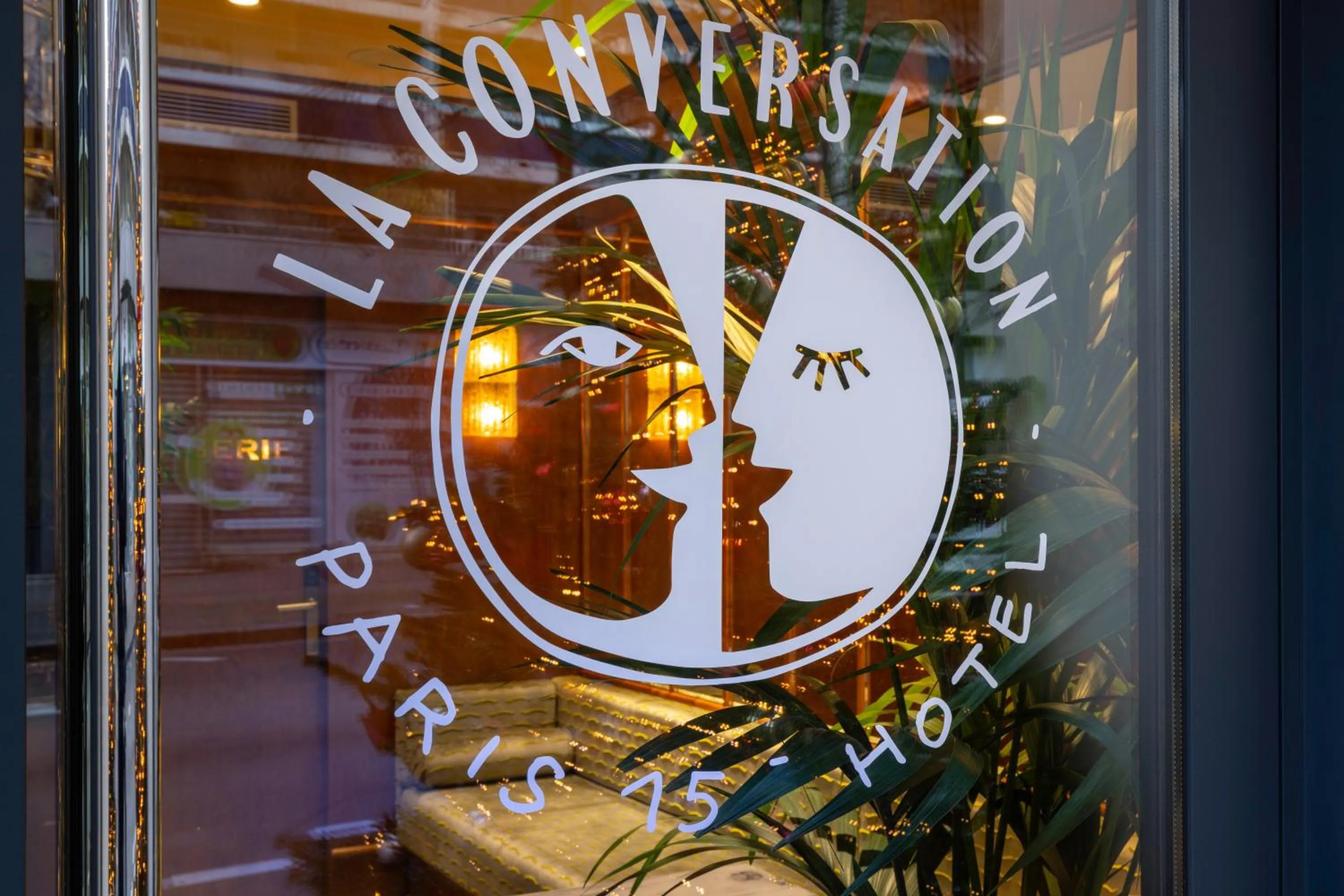 Property logo or sign in Hôtel La Conversation