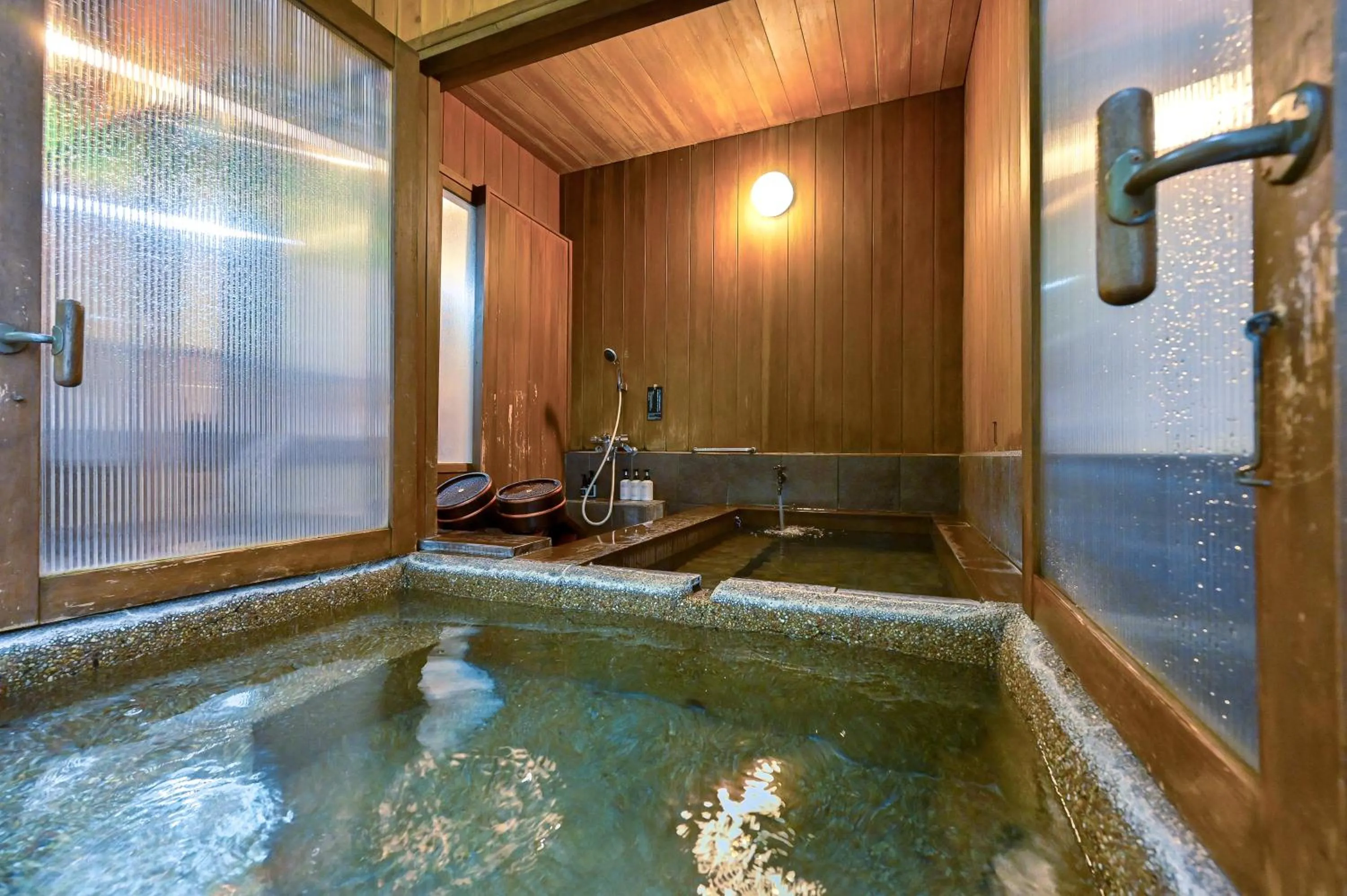 Open Air Bath in Ikkoten