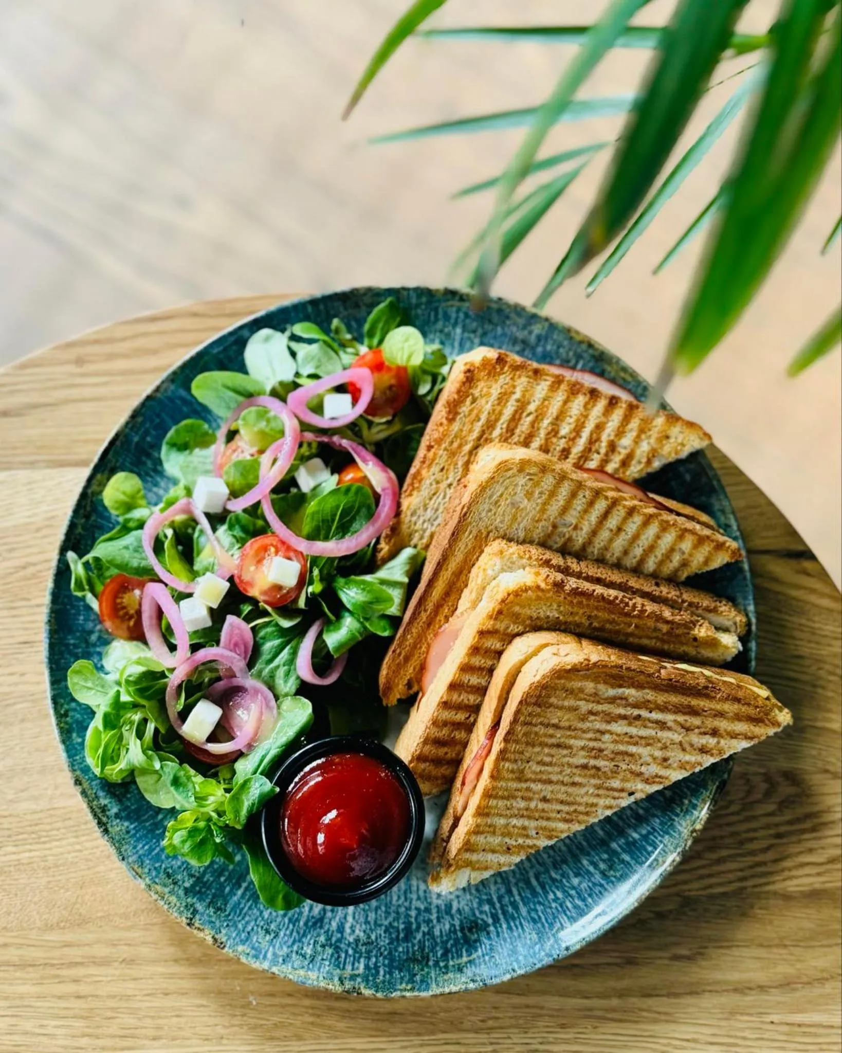 Breakfast in ApartHotel Kolejowa Apartamenty