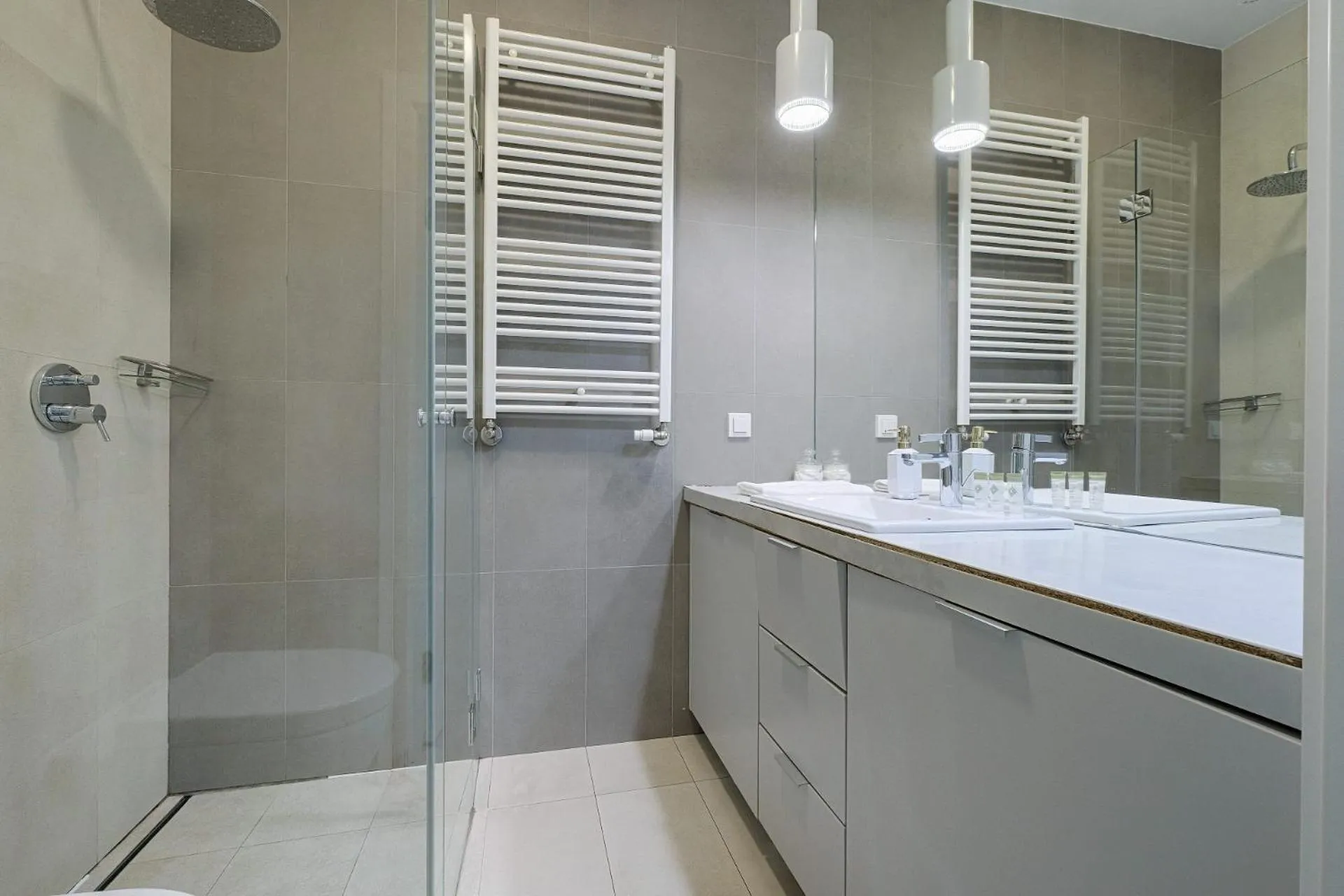 Bathroom in ApartHotel Kolejowa Apartamenty