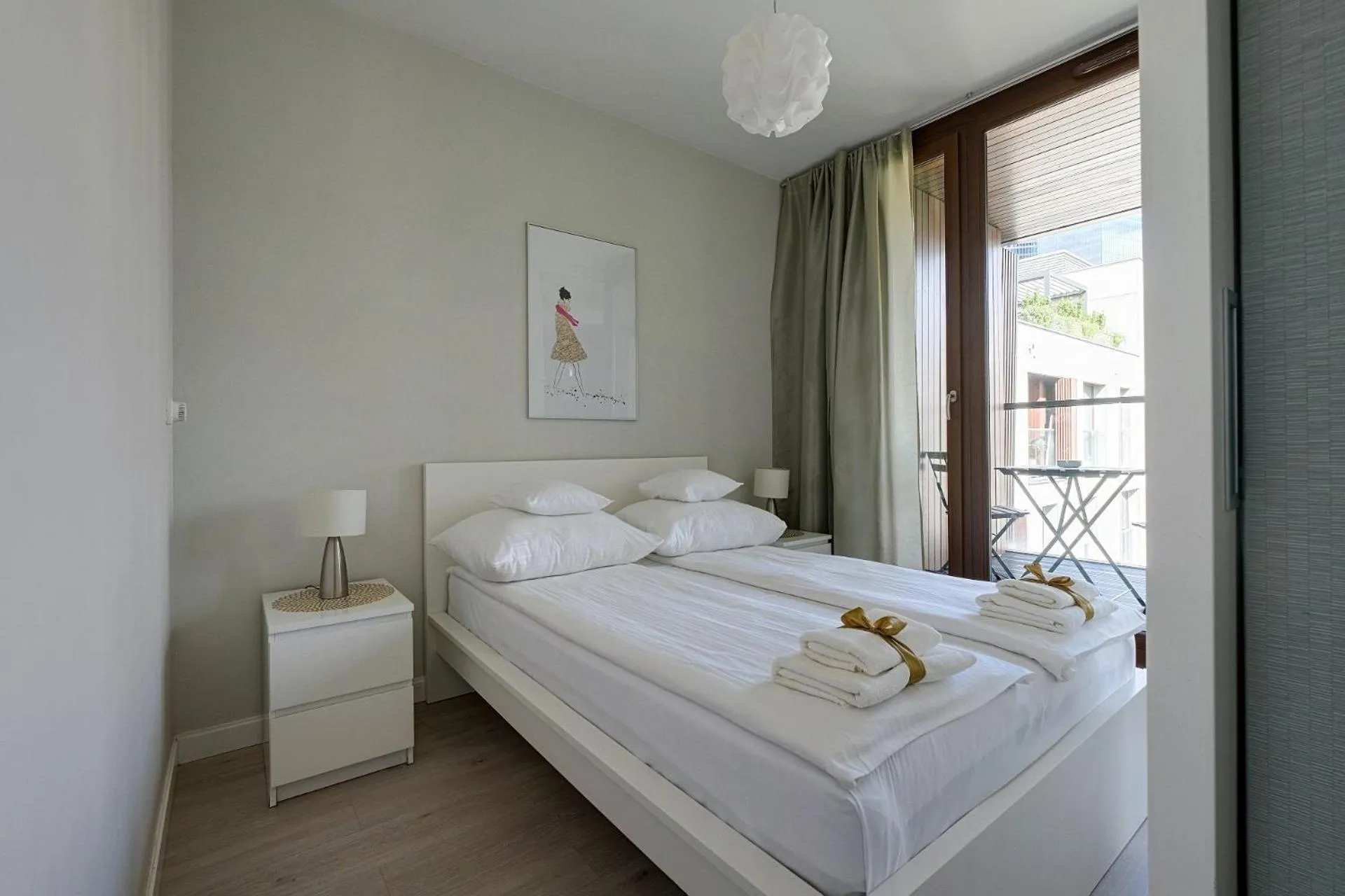 Bedroom, Bed in ApartHotel Kolejowa Apartamenty