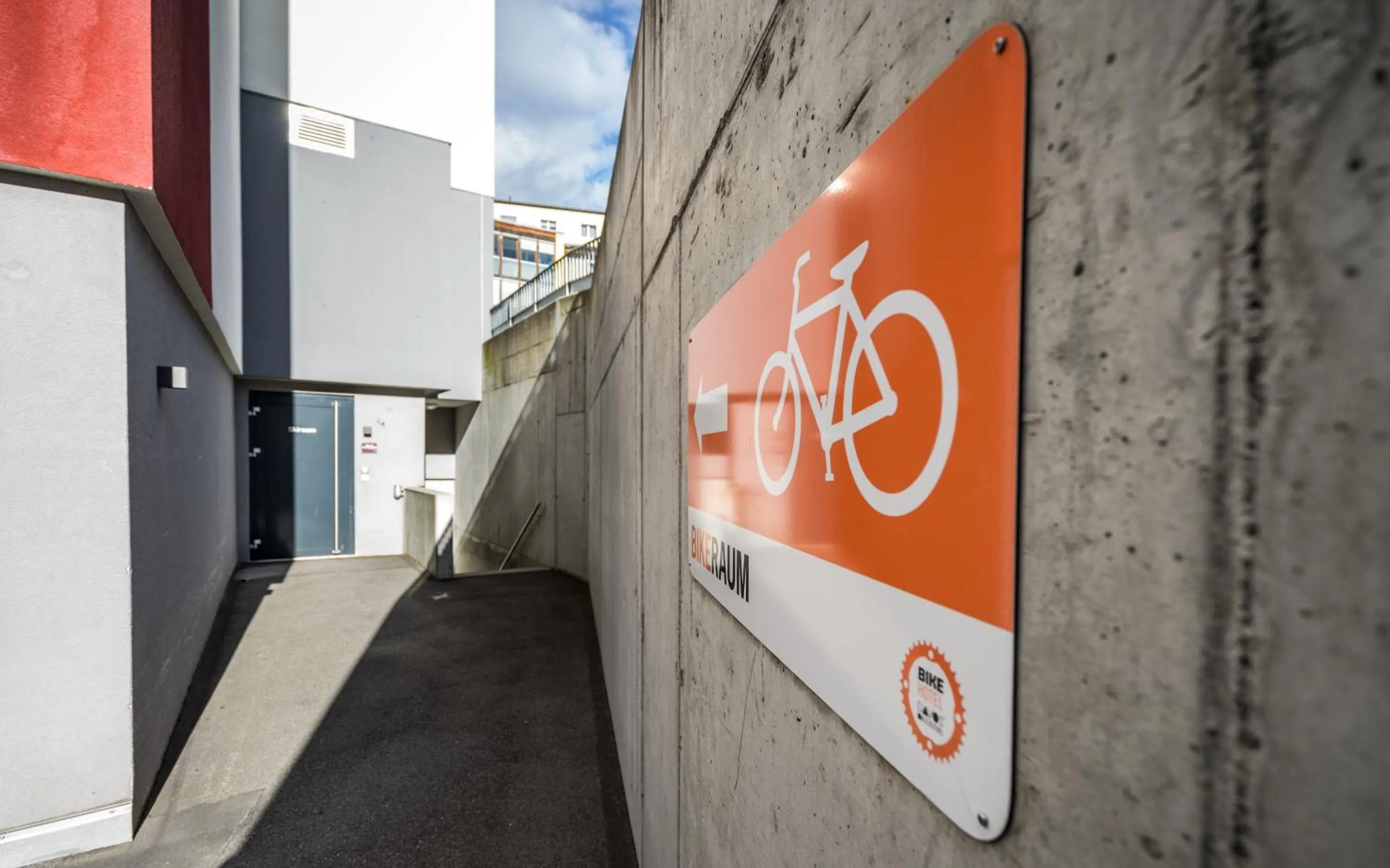 Facade/entrance in Hotel Ochsen 2 by Mountain Hotels