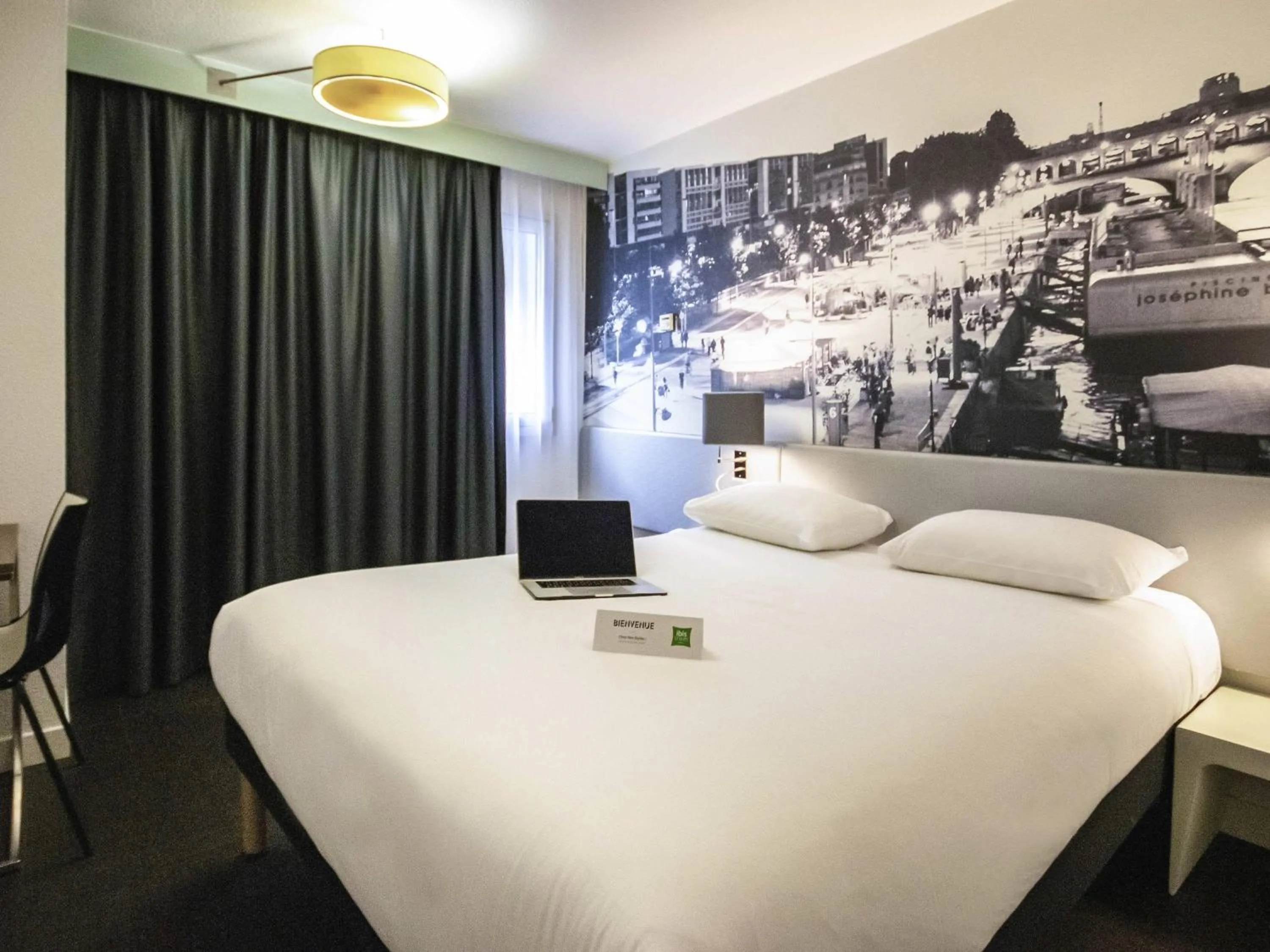 Bedroom, Bed in ibis Styles Paris Tolbiac Bibliotheque
